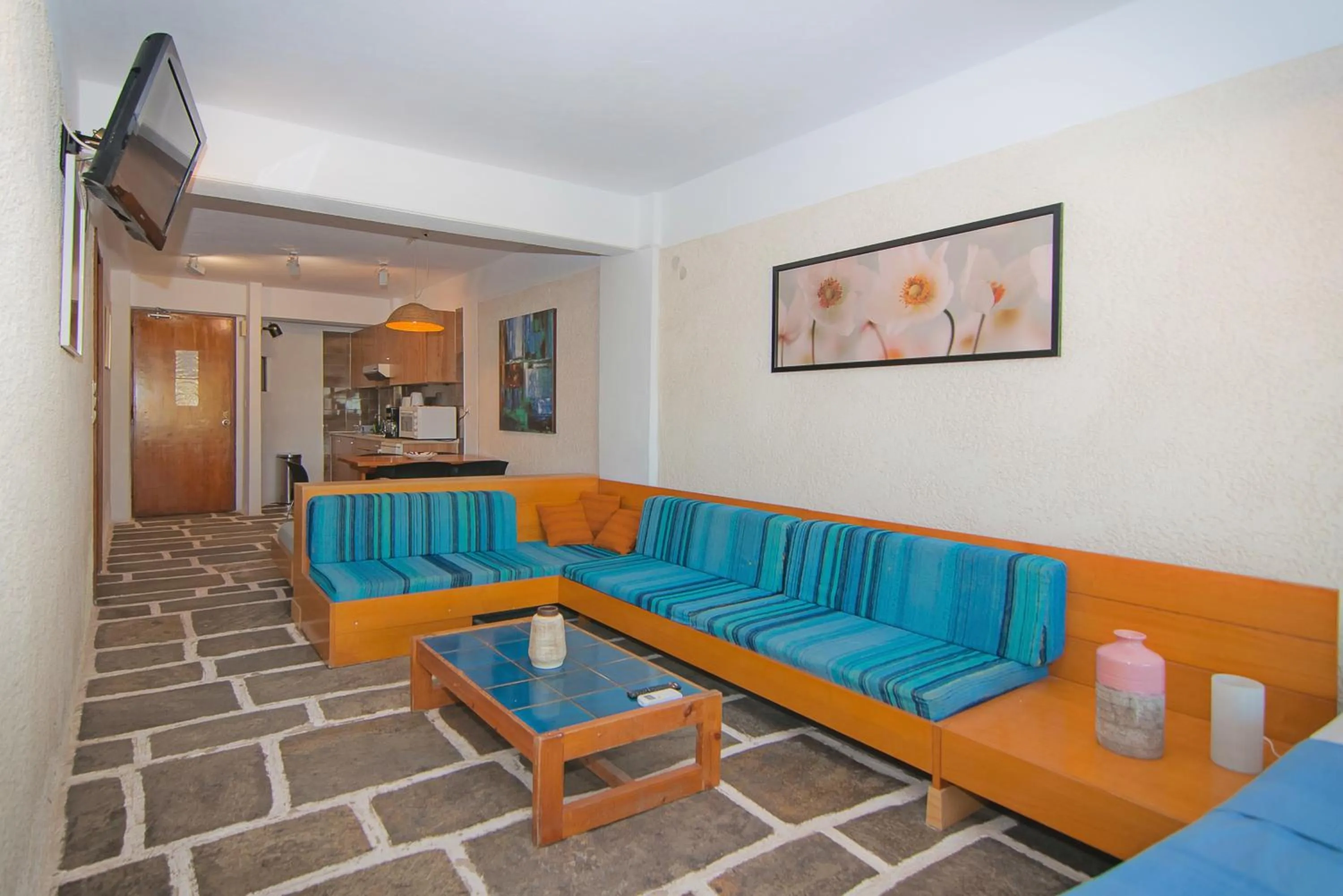 Living room in Apollonia Hotel Apartments