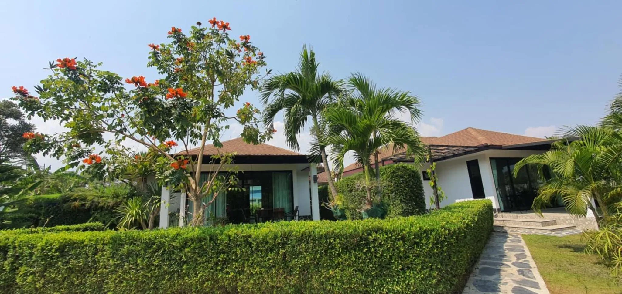 Siri Thai Lodges