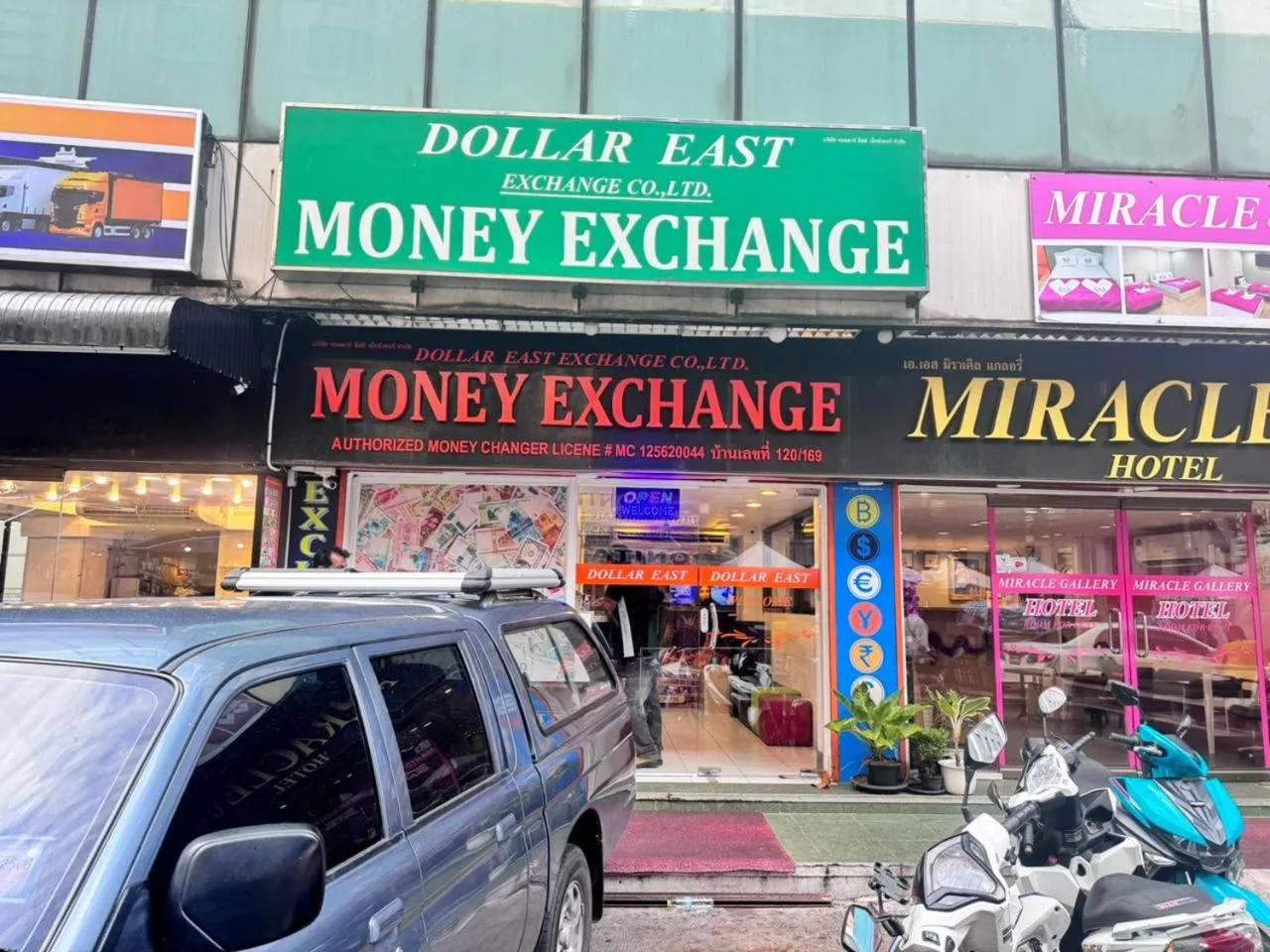 Miracle Gallery Hotel