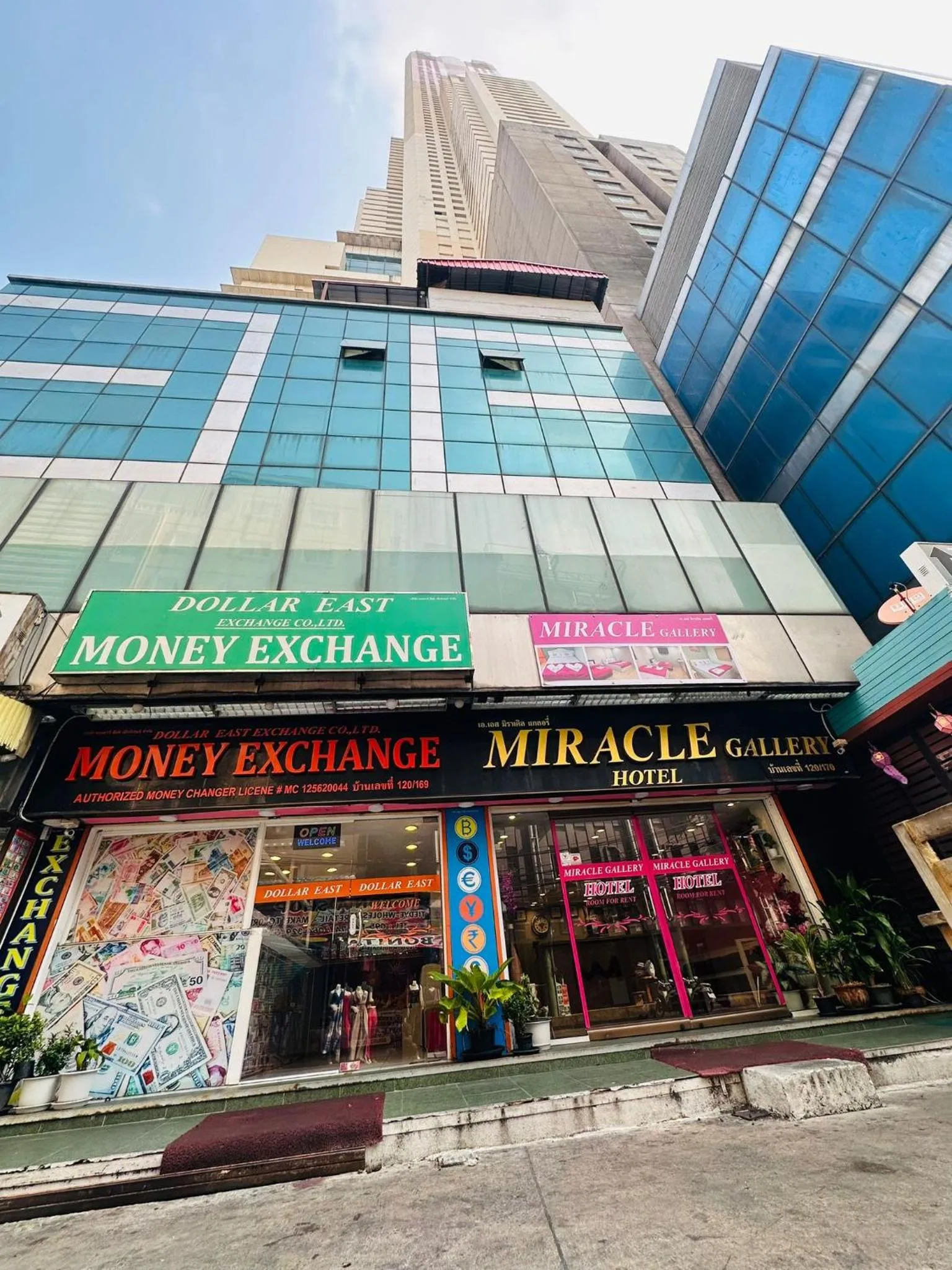 Property building in Miracle Gallery Hotel