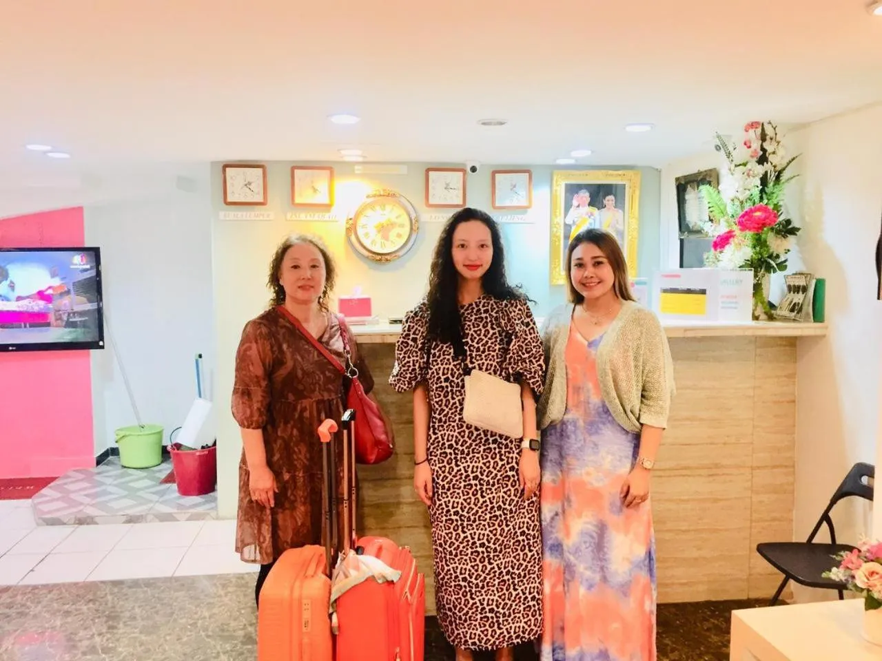 group of guests in Miracle Gallery Hotel