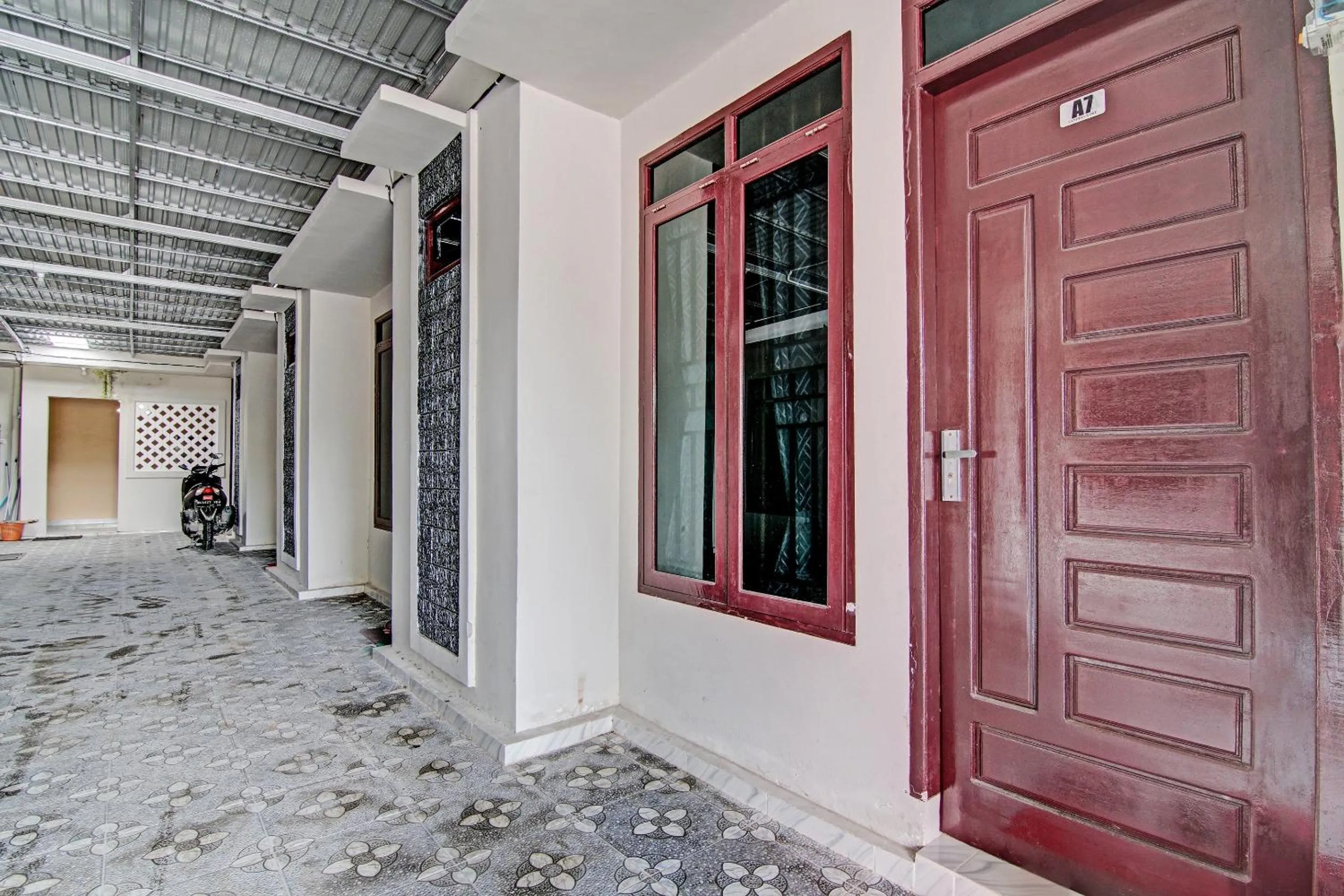 Lobby or reception in Hotel O Sandira Syariah