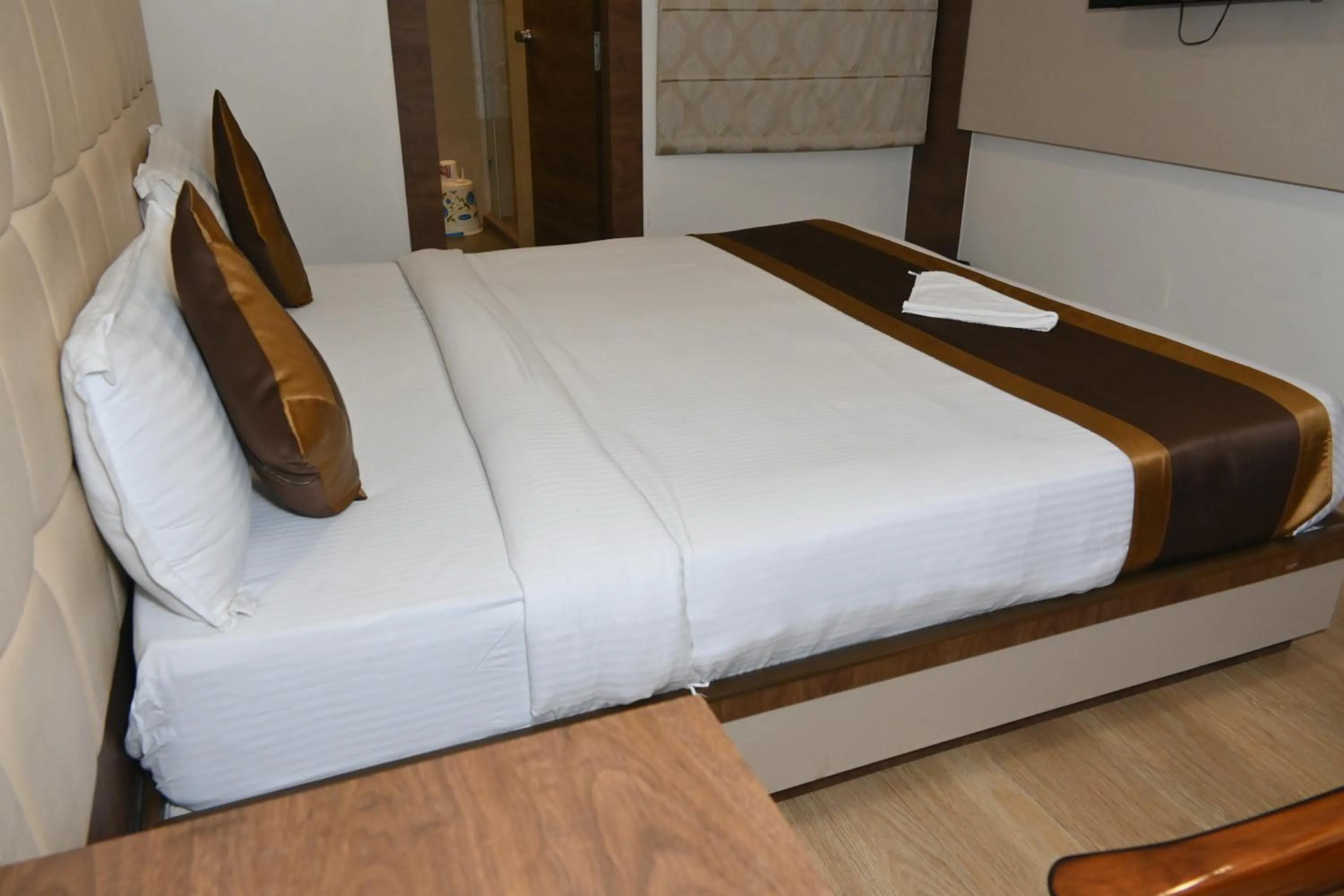 Bedroom, Bed in Hotel Banaras Villa