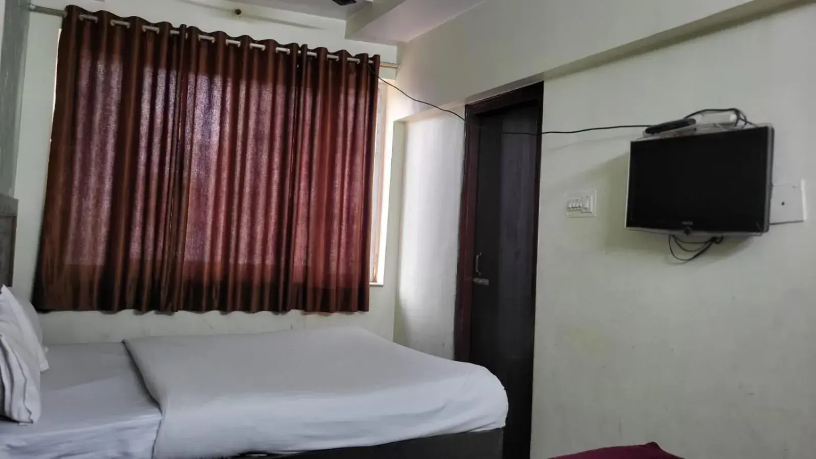 Bed in Hotel Atithi Residency Bed in Hotel Atithi Residency