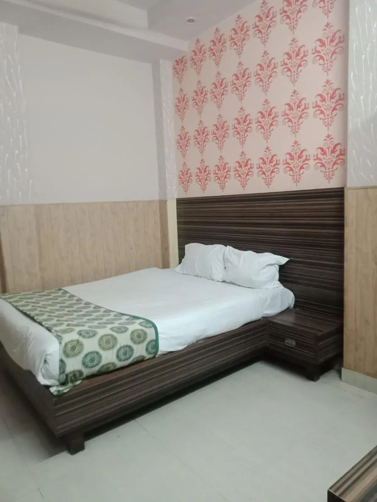 Bed in Hotel Atithi Residency Bed in Hotel Atithi Residency
