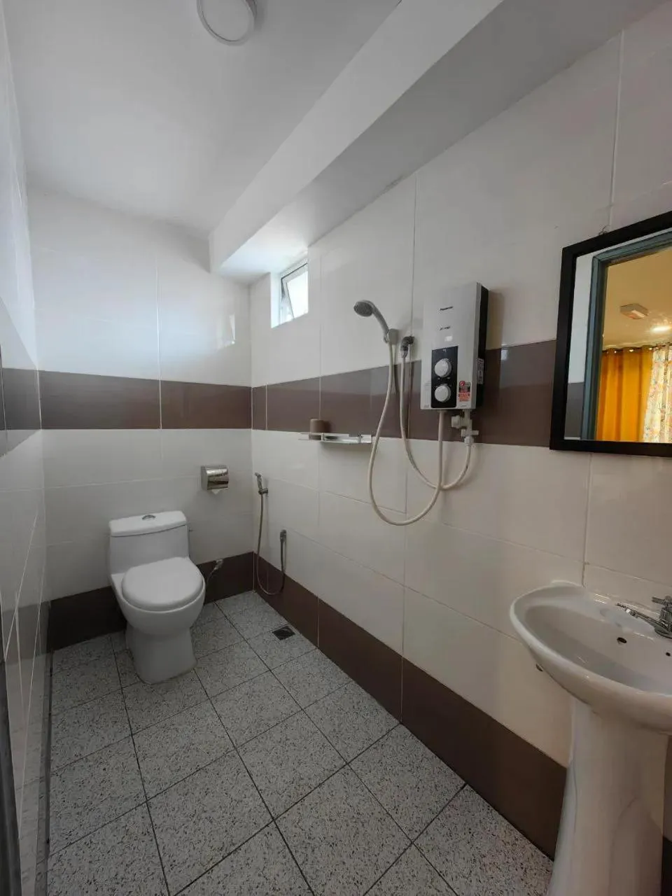 Shower in Grapevine Garden