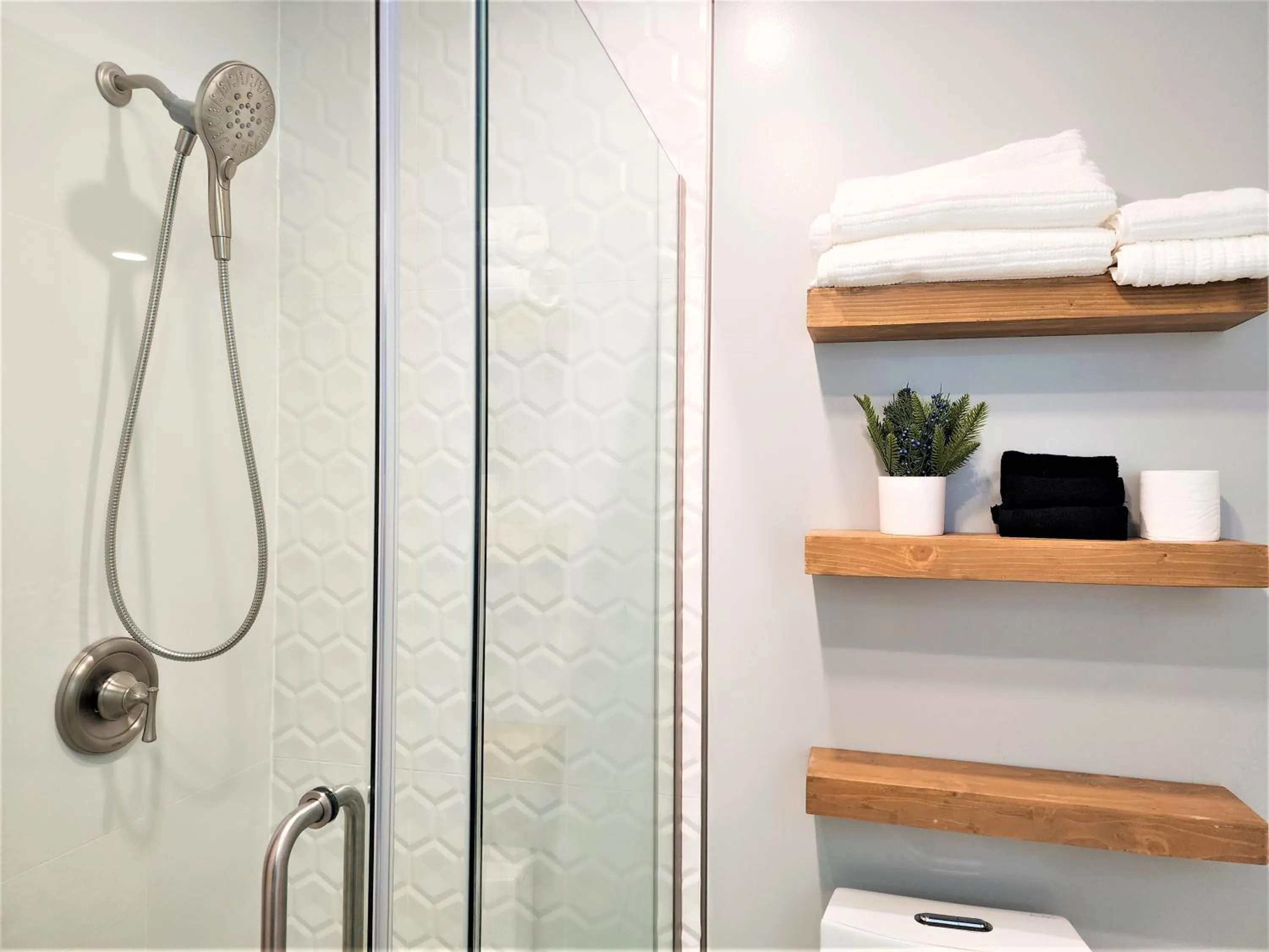 Lake Front Resort (LP#7)