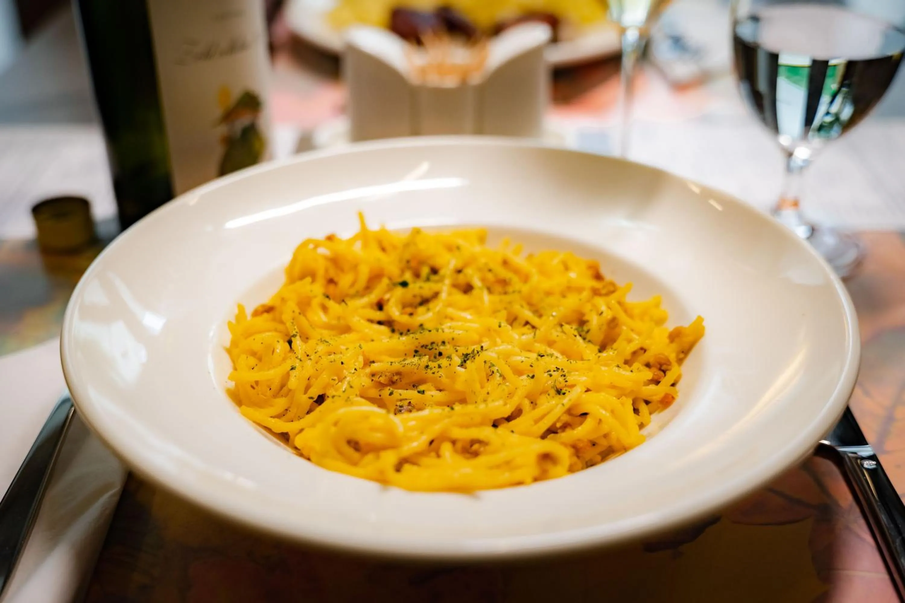 Restaurant/places to eat in Eleven Business & Sport Hotel