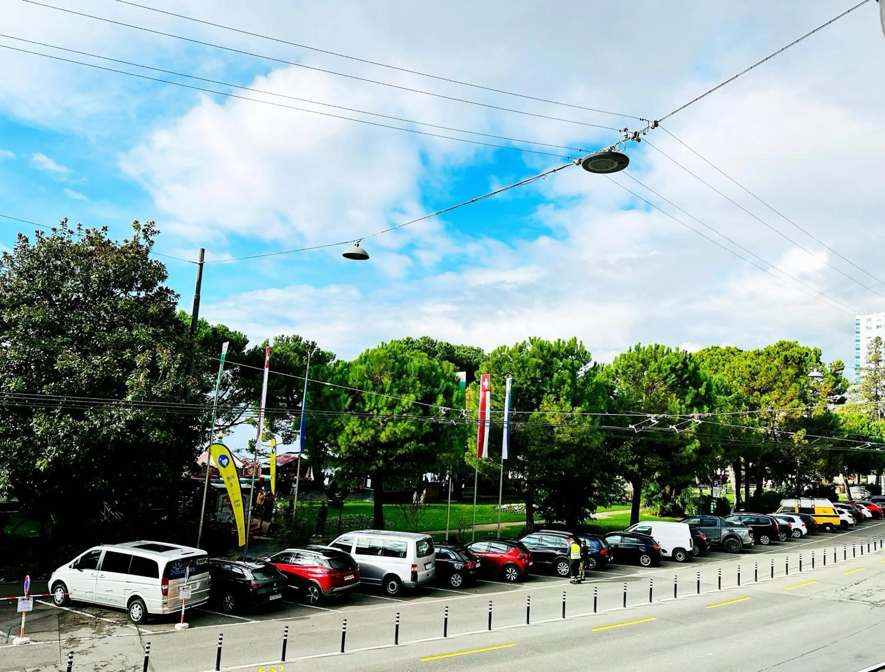 Parking in Montreux lake side apartment!
