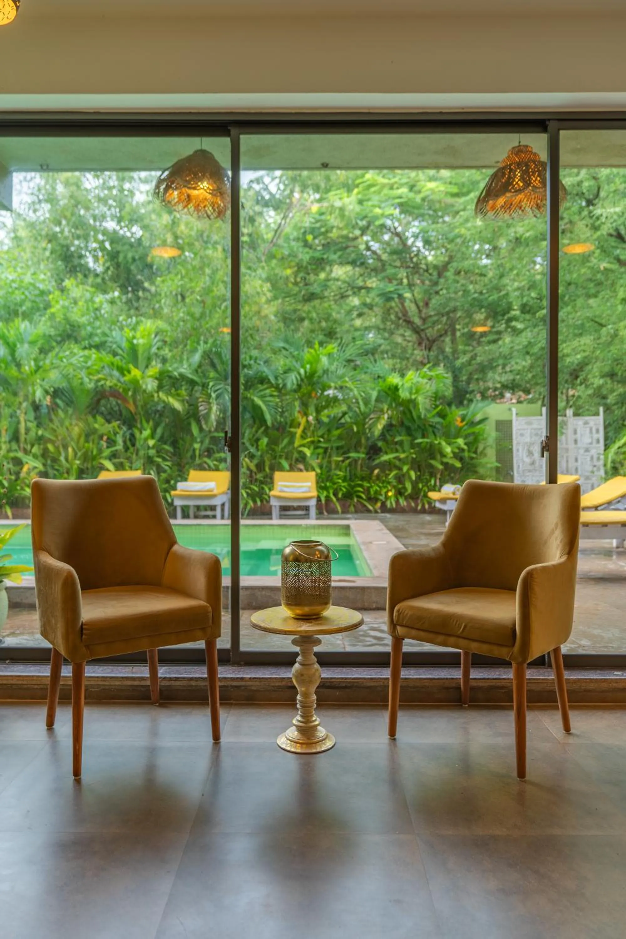 Living room in Locomo Boutique, Morjim - Cozy tropical stay, near beach