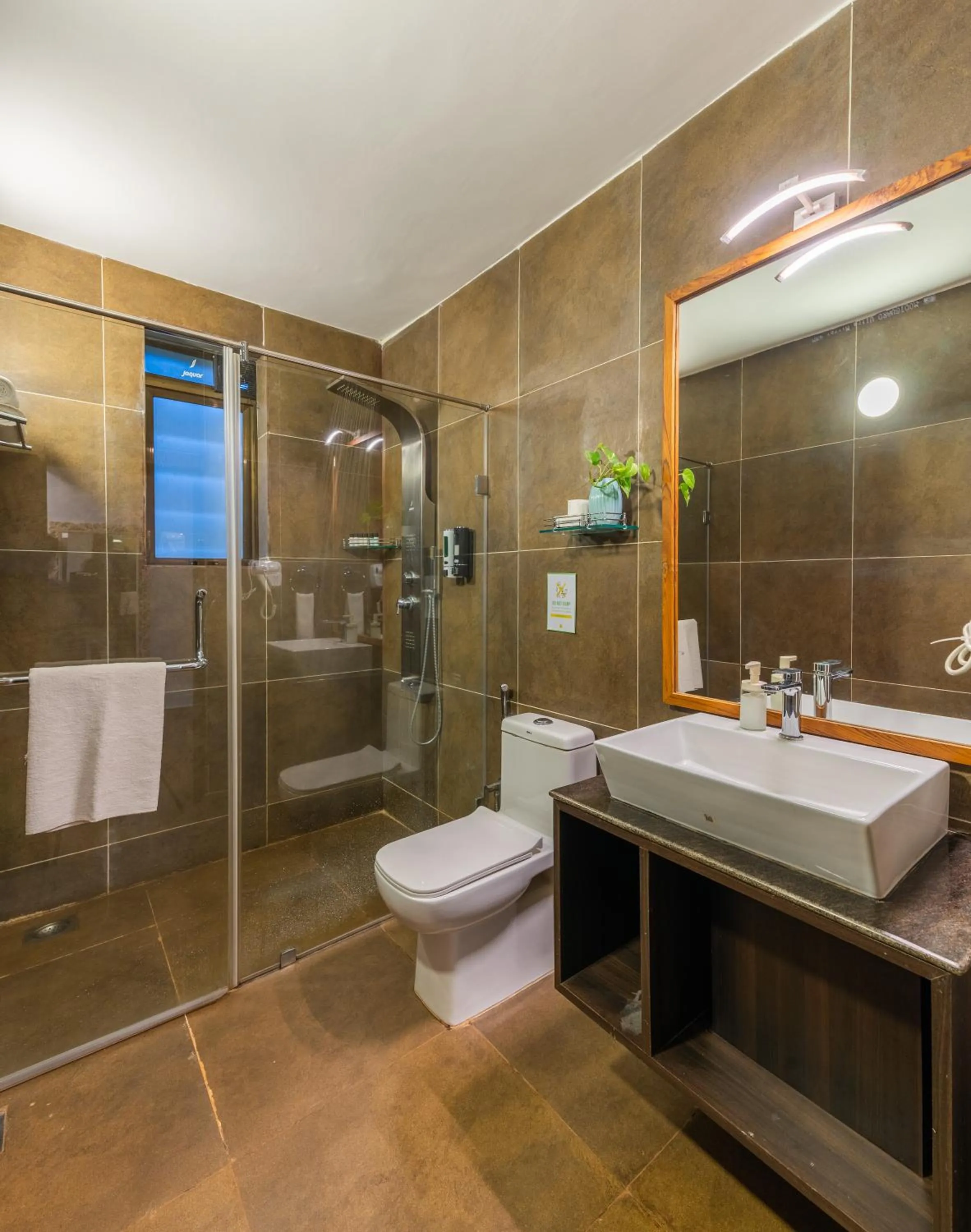 Toilet in Locomo Boutique, Morjim - Cozy tropical stay, near beach