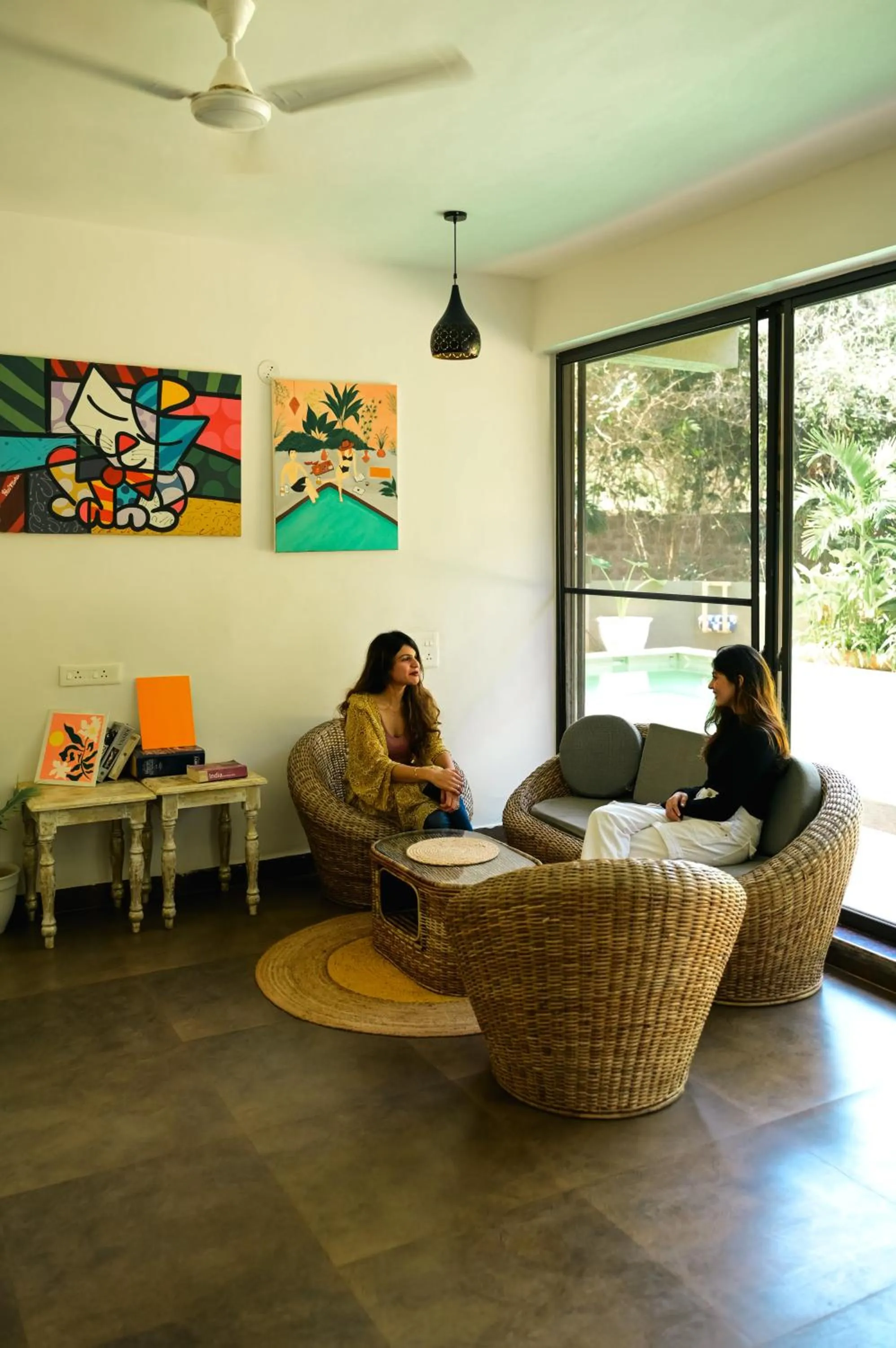 Living room in Locomo Boutique, Morjim - Cozy tropical stay, near beach
