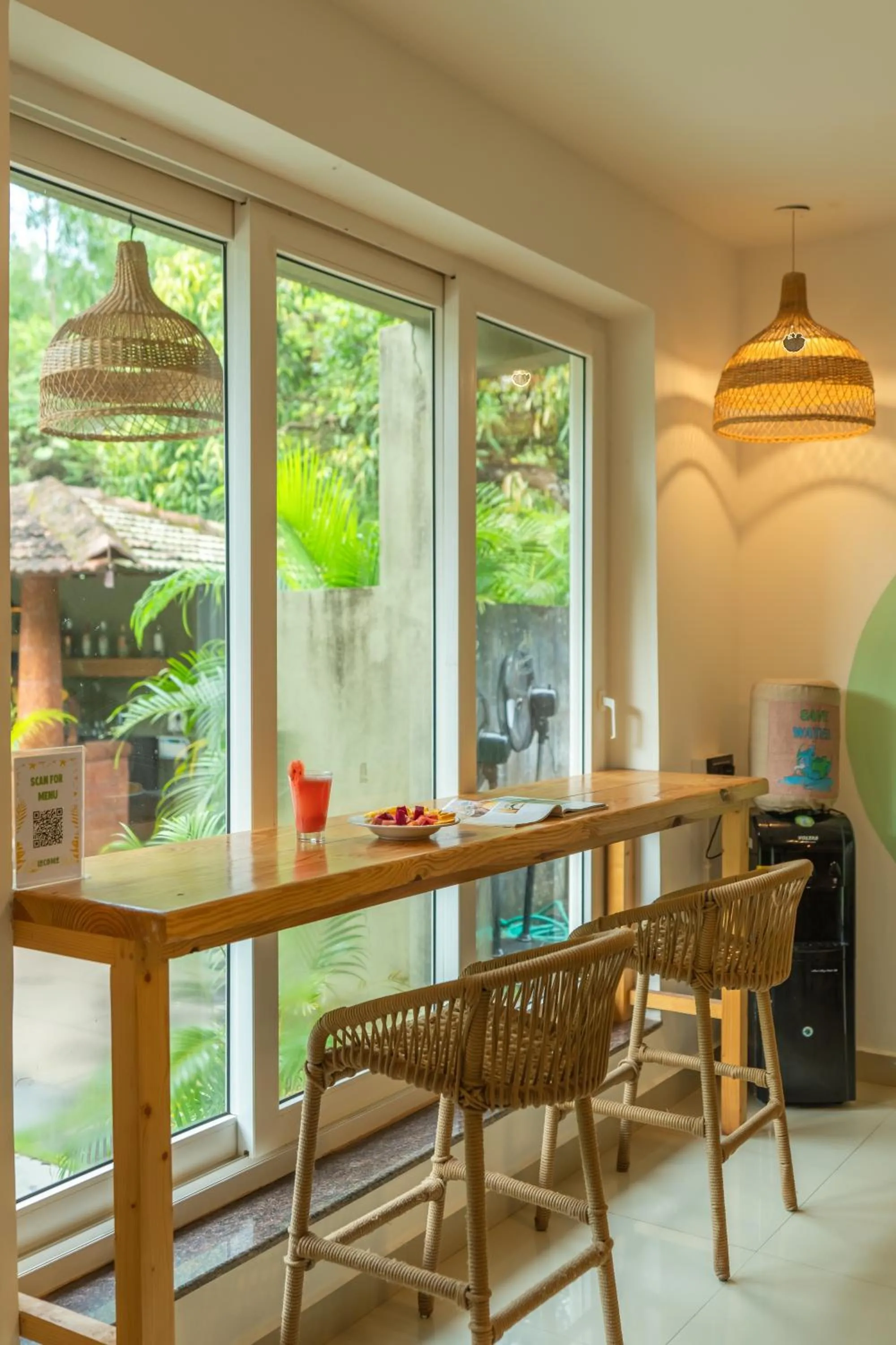 Seating area in Locomo Boutique, Morjim - Cozy tropical stay, near beach