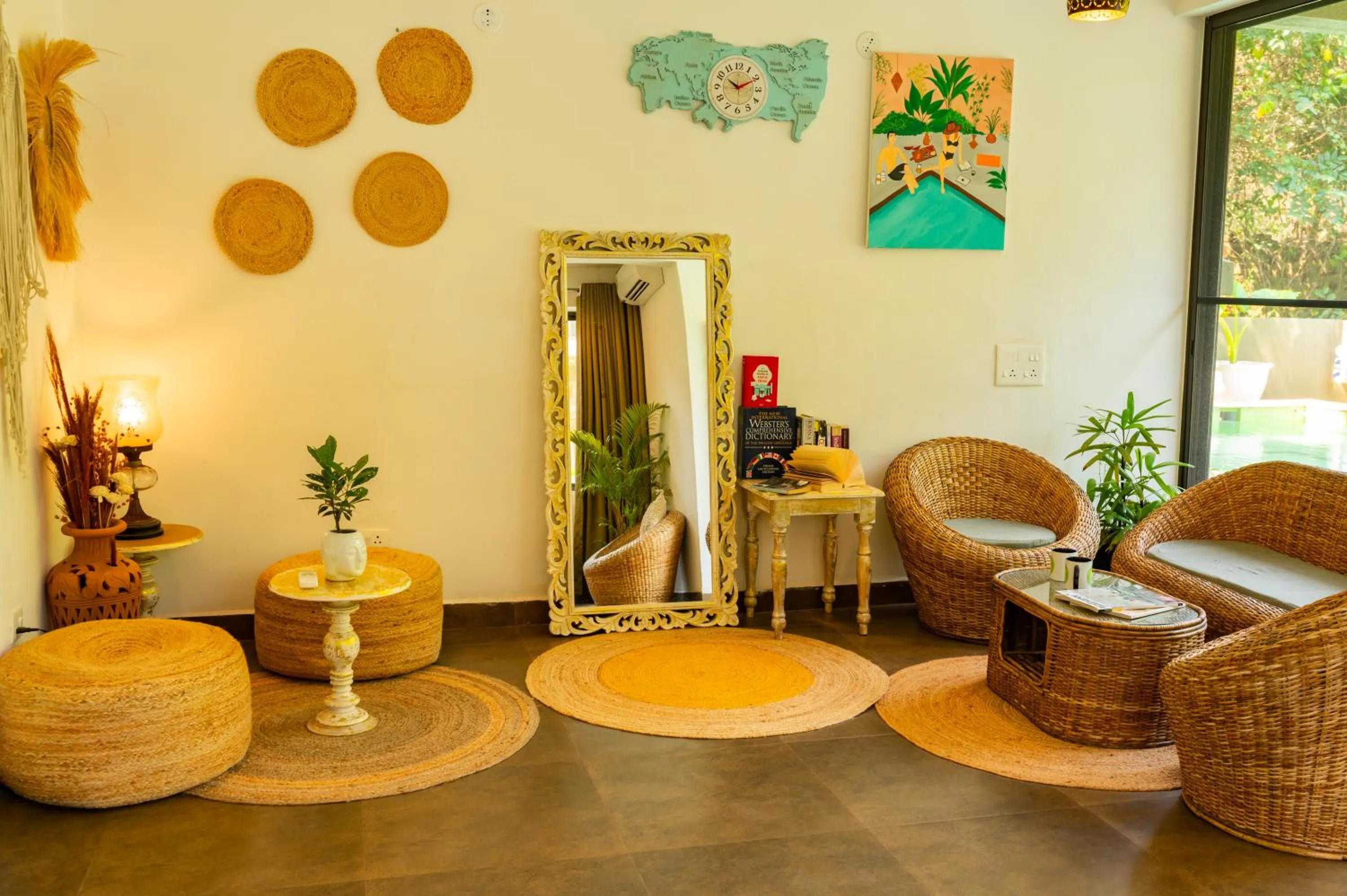 Seating area in Locomo Boutique, Morjim - Cozy tropical stay, near beach