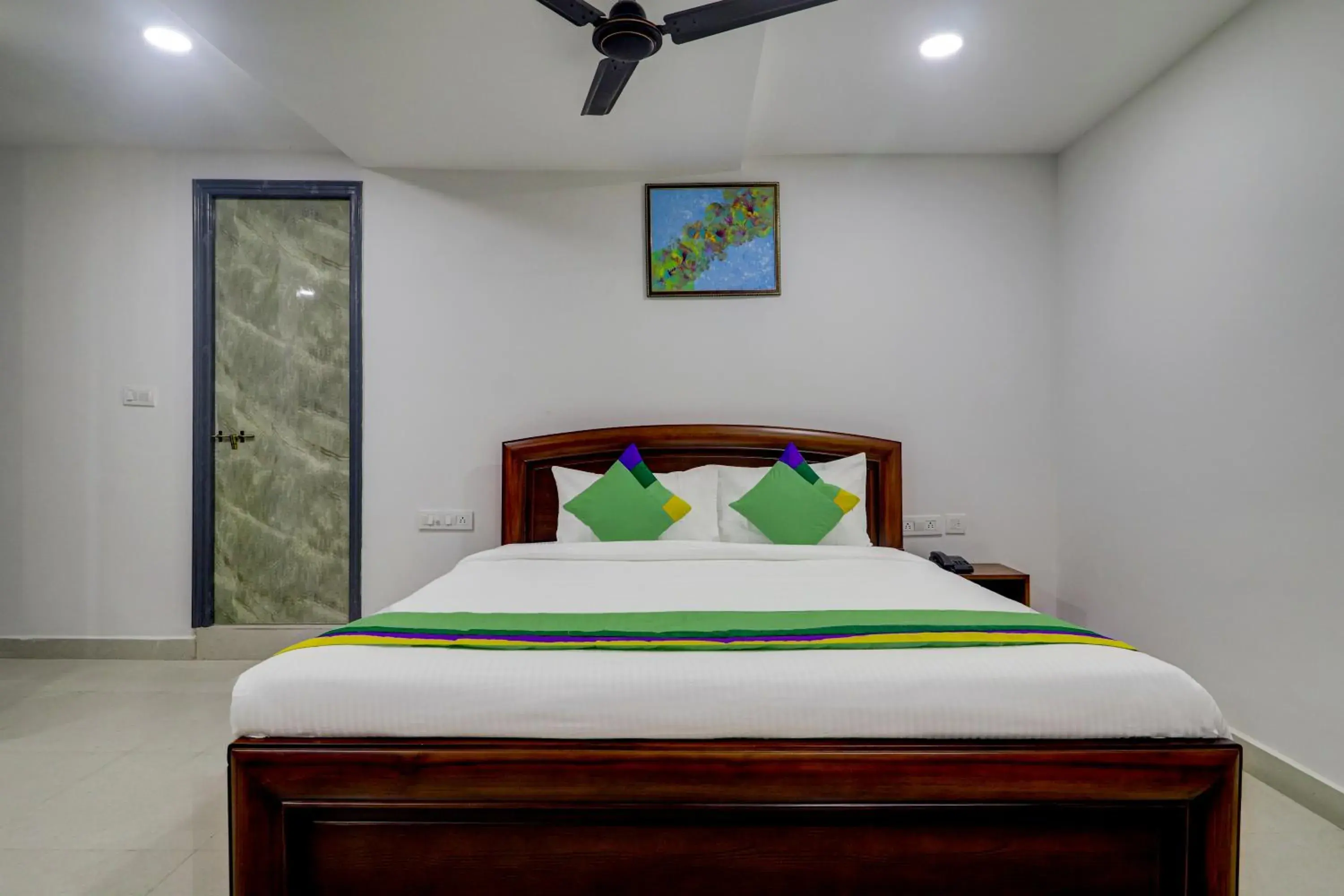 Bedroom, Bed in Treebo Destination Inn Bedroom, Bed in Treebo Destination Inn