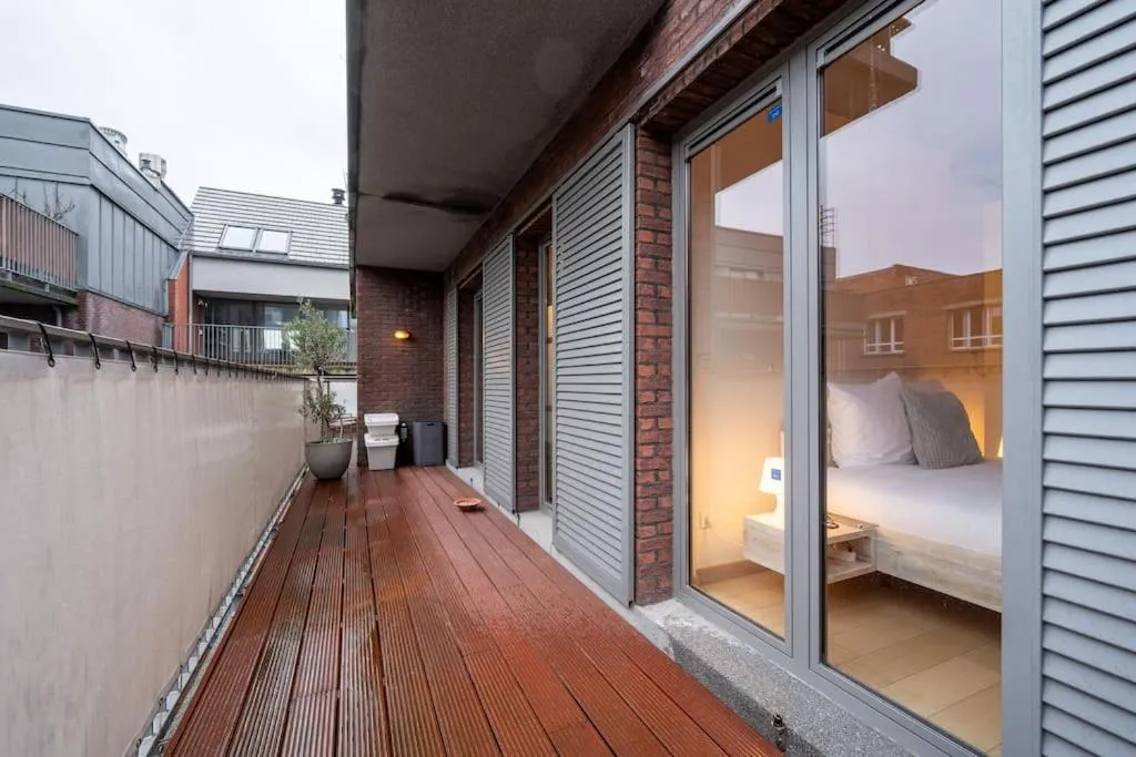 Balcony/Terrace, Bed in London 993 Loft 402