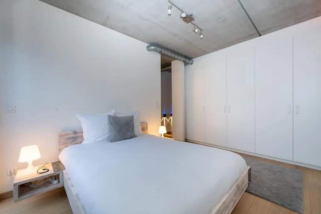 Bed in London 993 Loft 402