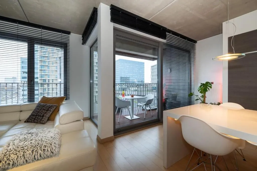 Bed in London 993 Loft 402