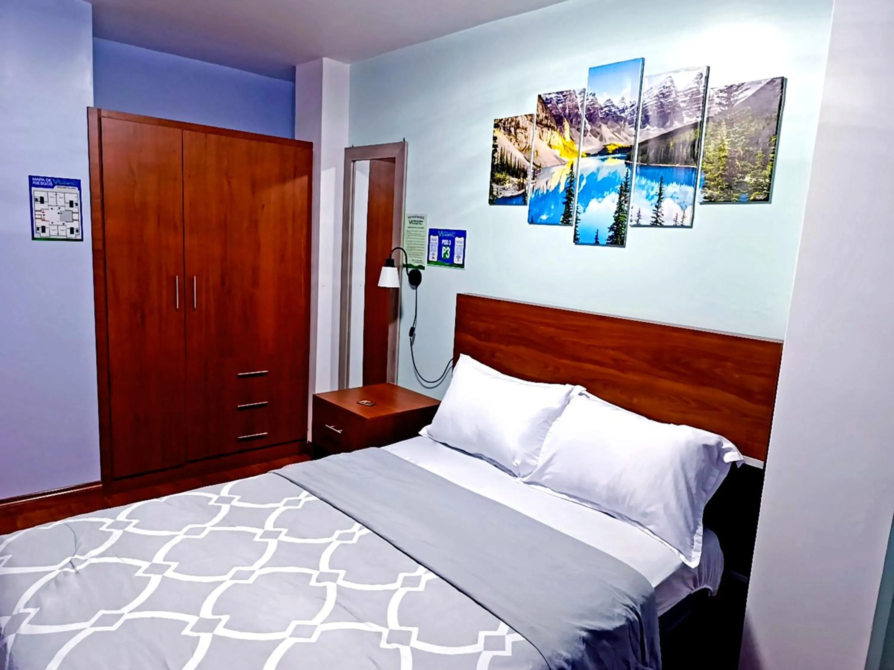 TV and multimedia, Bed in Hostal Valle Andino