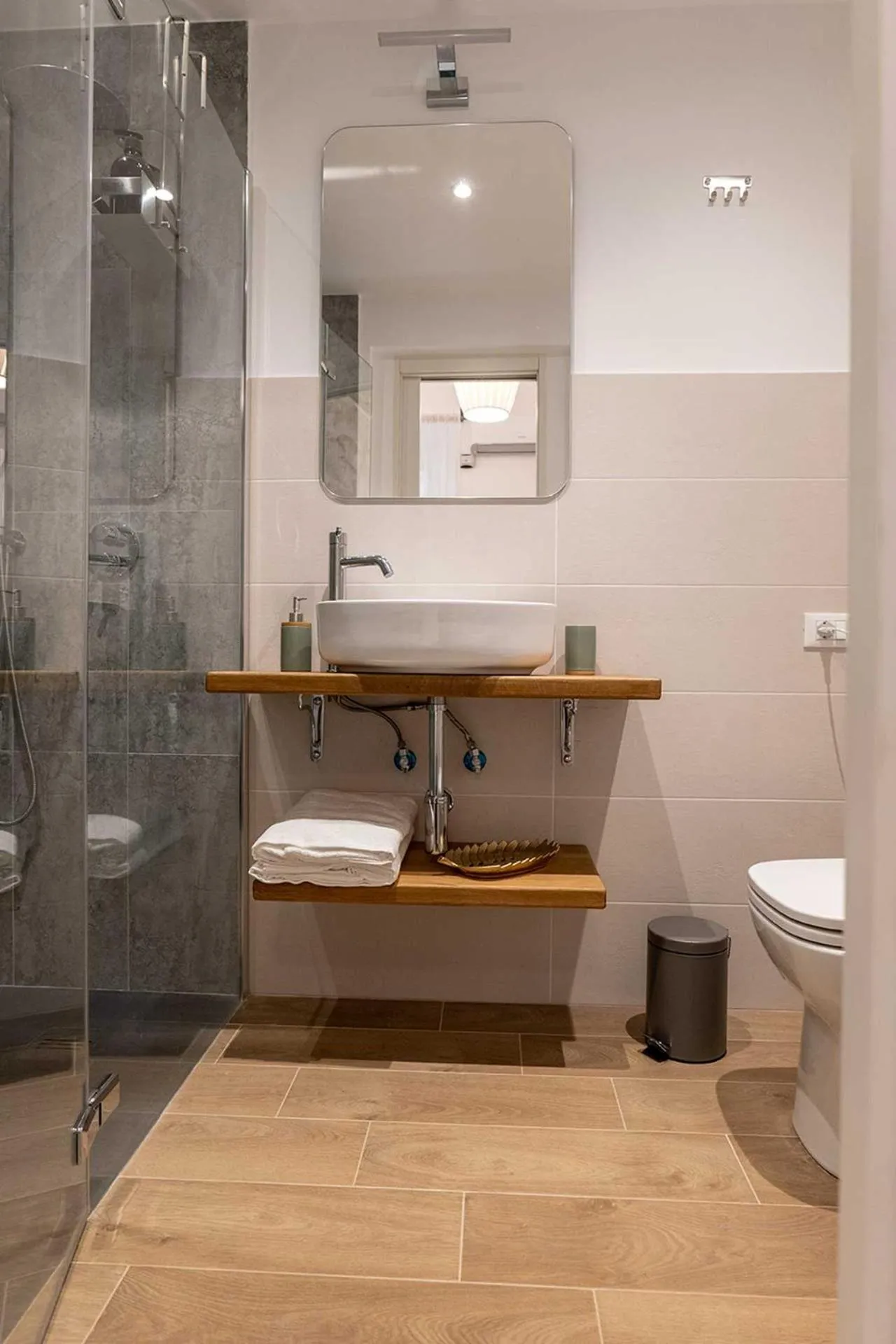 Bathroom in Smart Guesthouse Termini