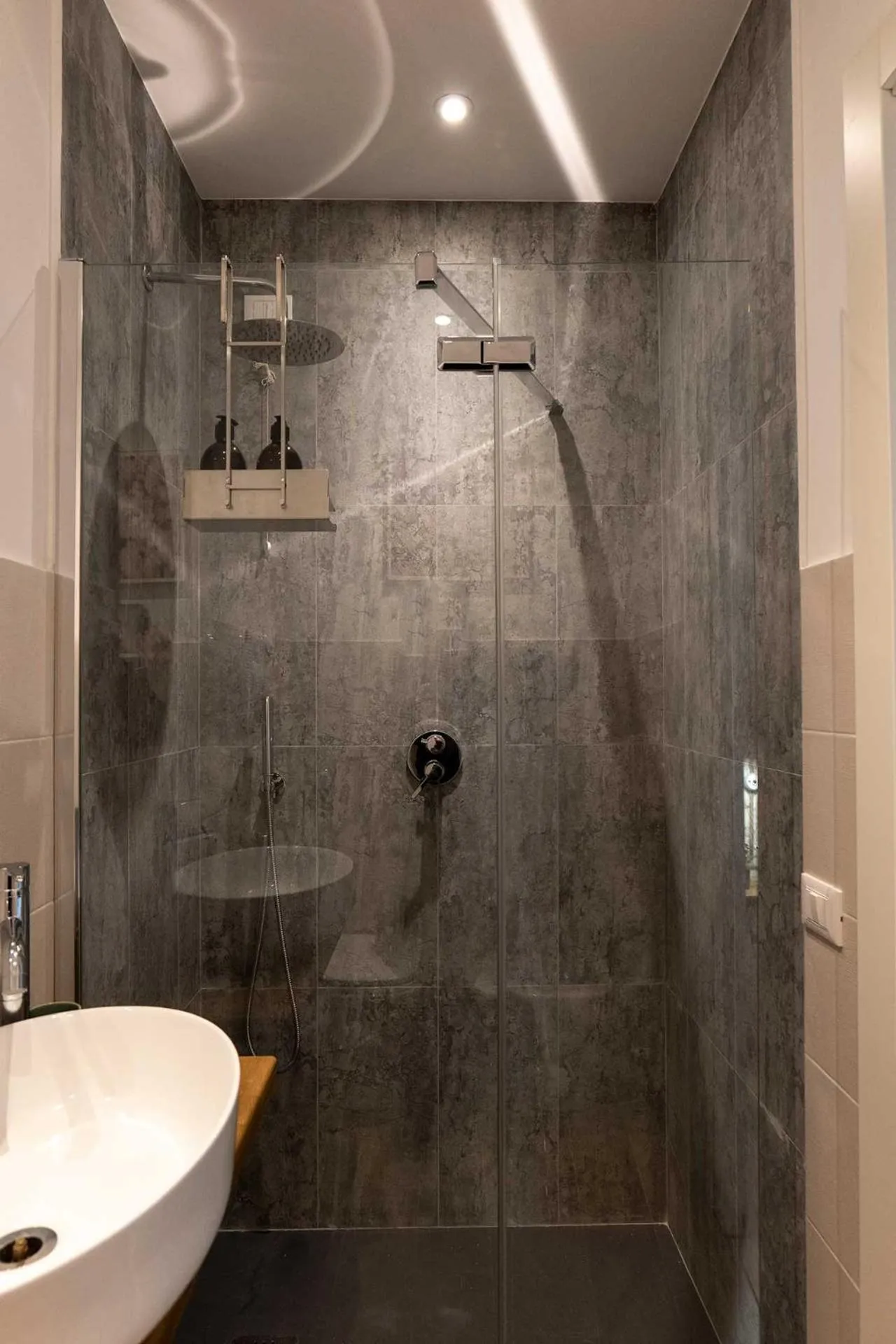 Shower in Smart Guesthouse Termini