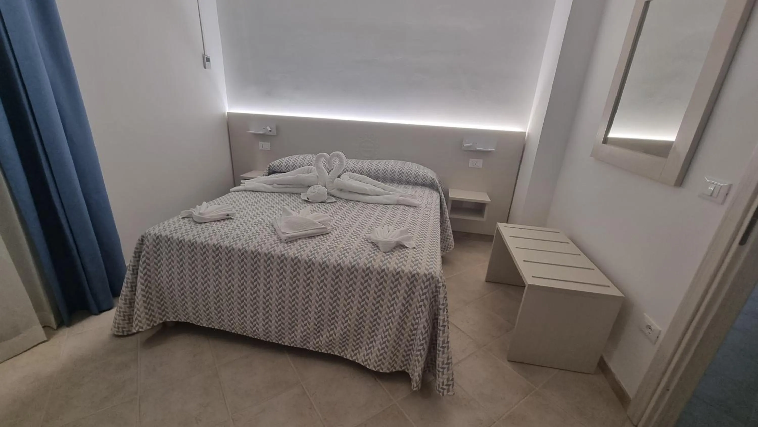 Photo of the whole room, Bed in ValGiuSi Resort