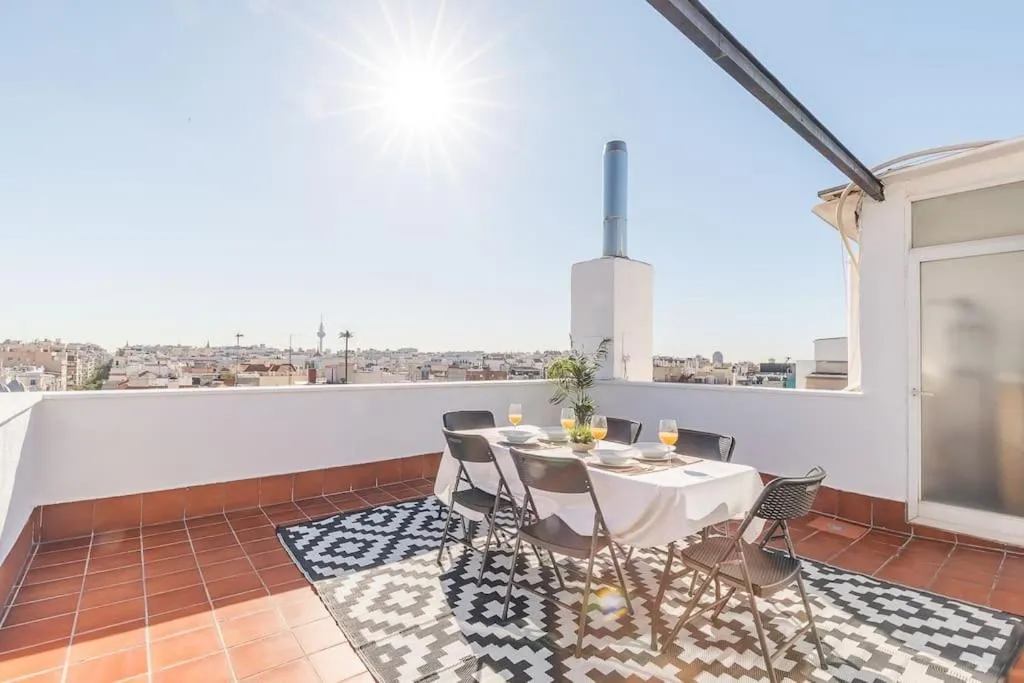 Balcony/Terrace in Apartamento con terraza en Barrio de Salamanca