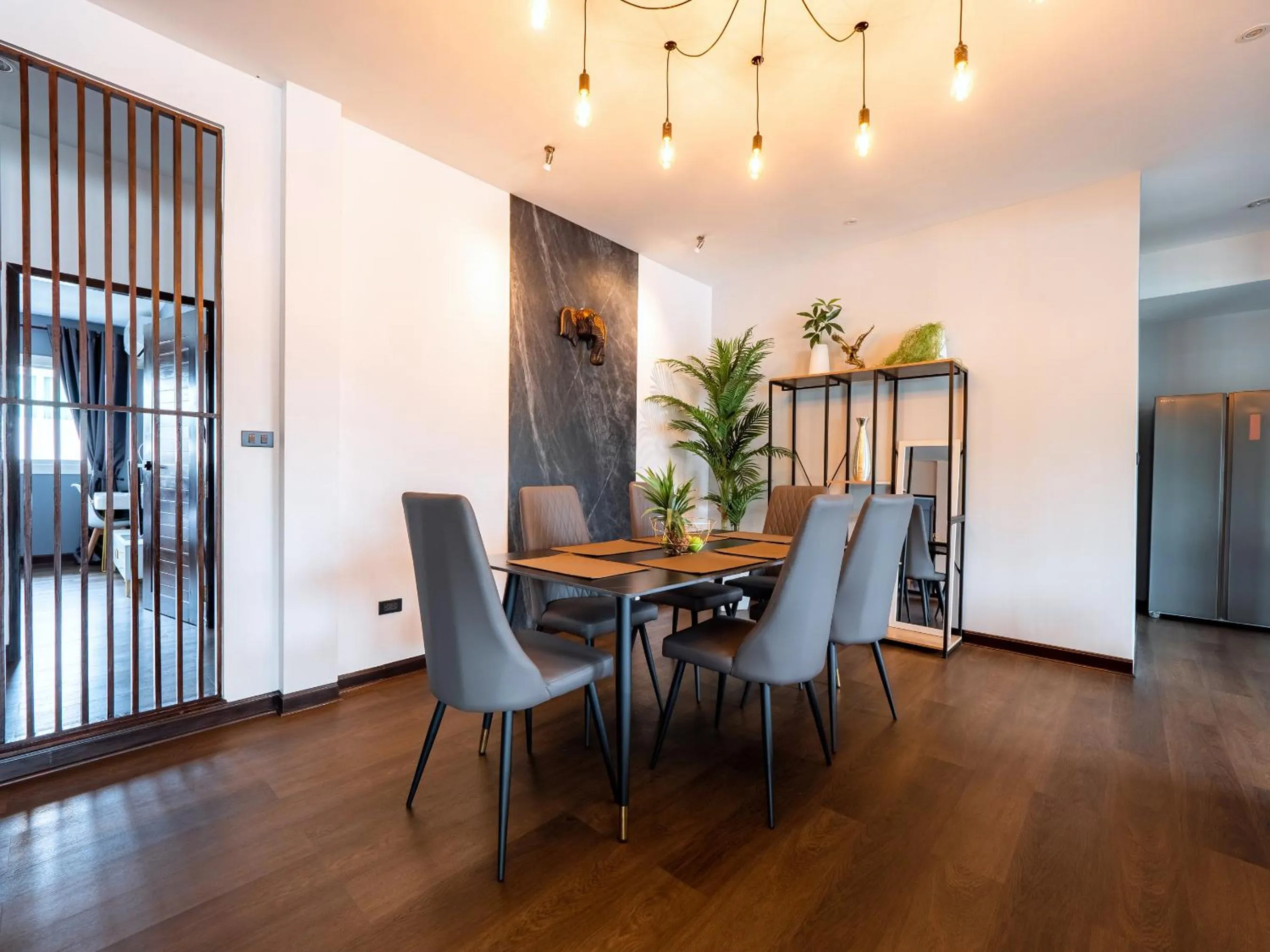 Decorative detail in Grand Orlov Apart Hotel