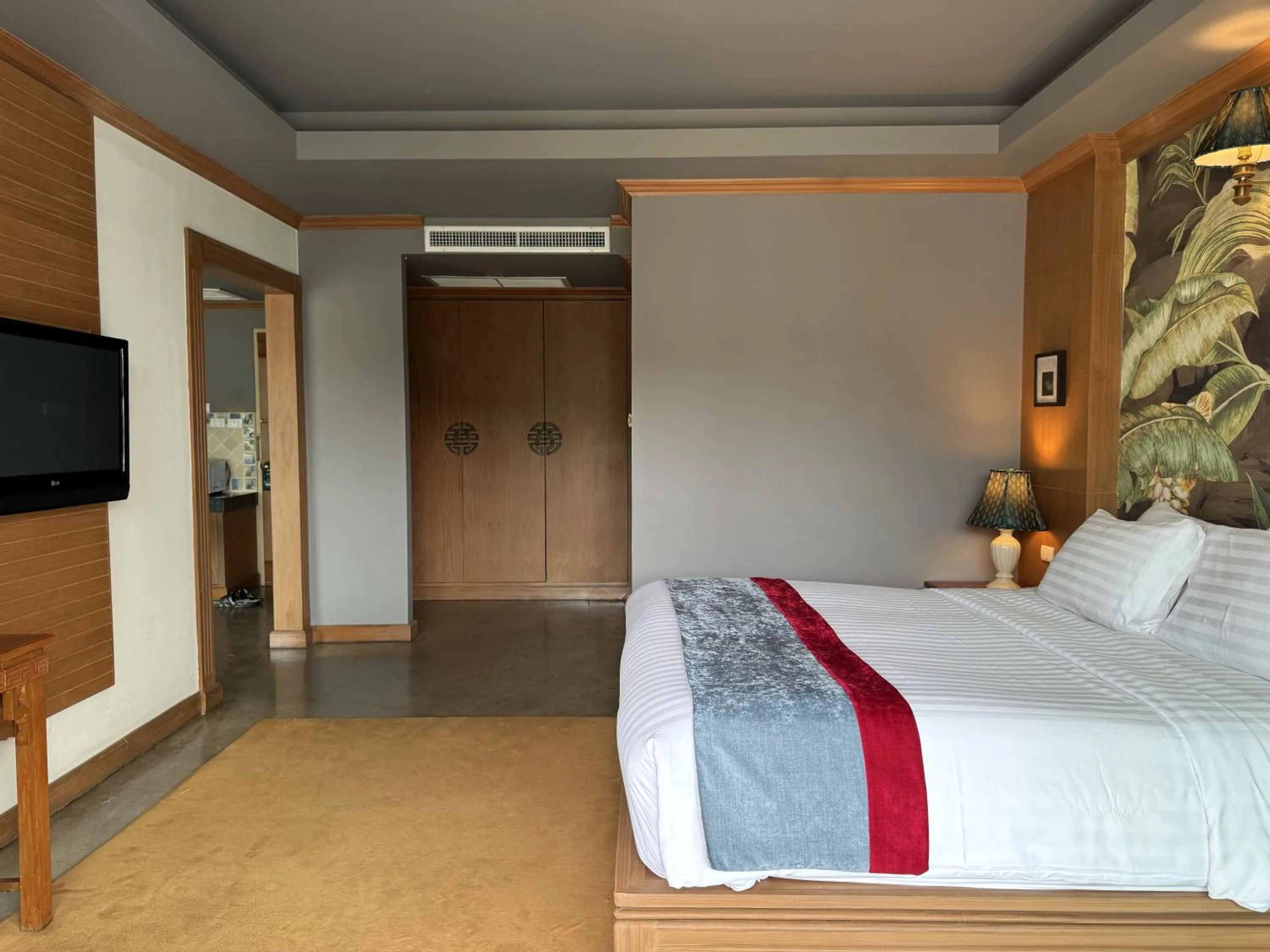 Bed in Grand Orlov Apart Hotel