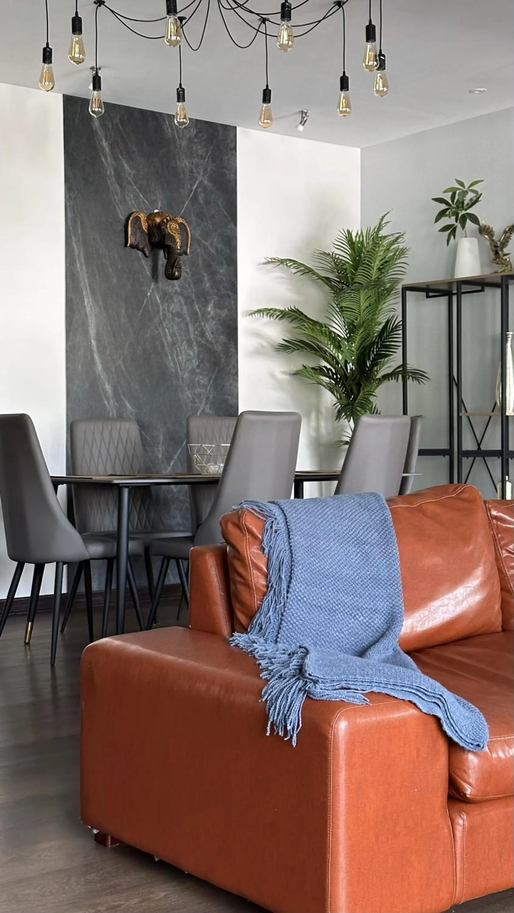 Living room in Grand Orlov Apart Hotel