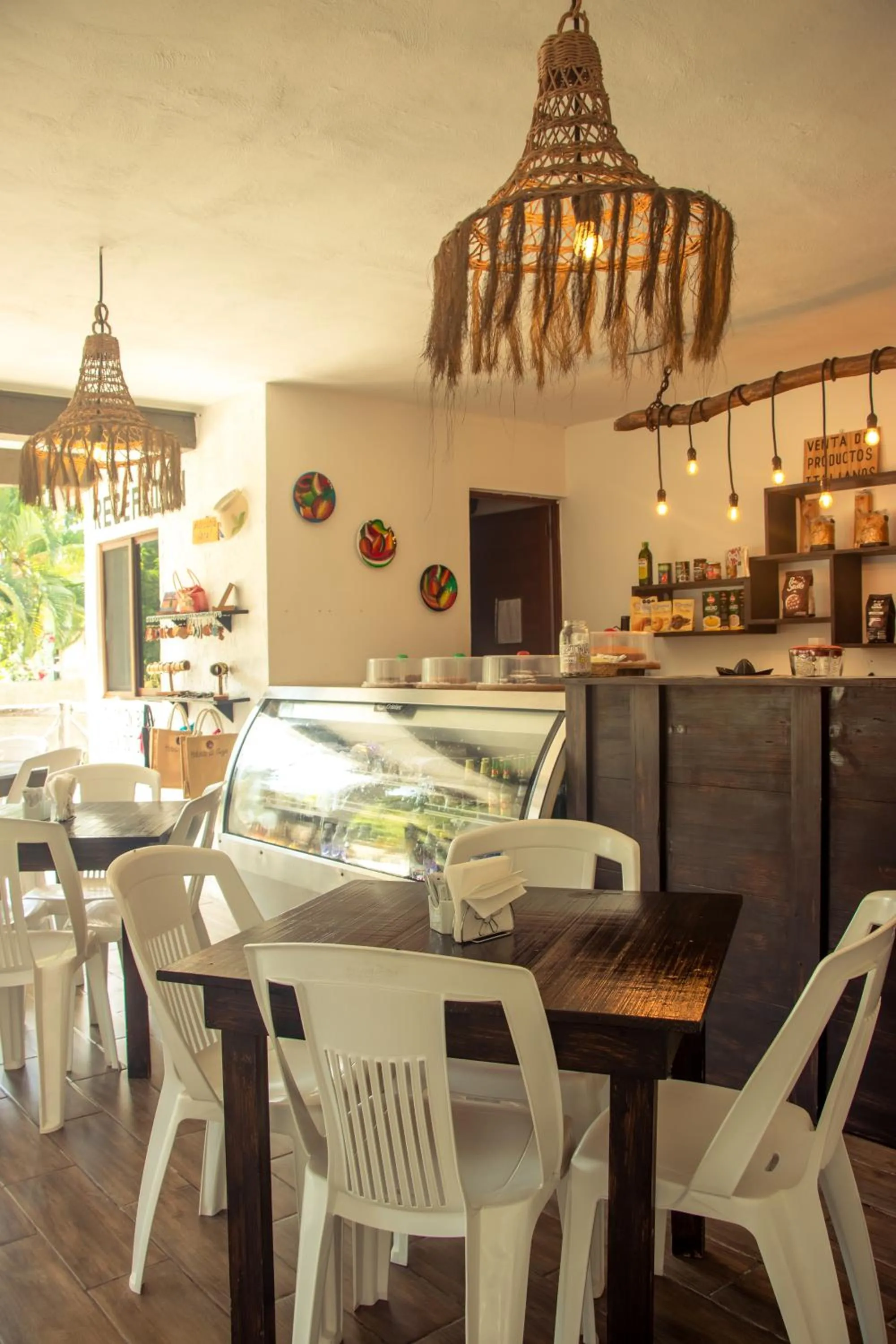 Restaurant/places to eat in Hotelito El Cuyo