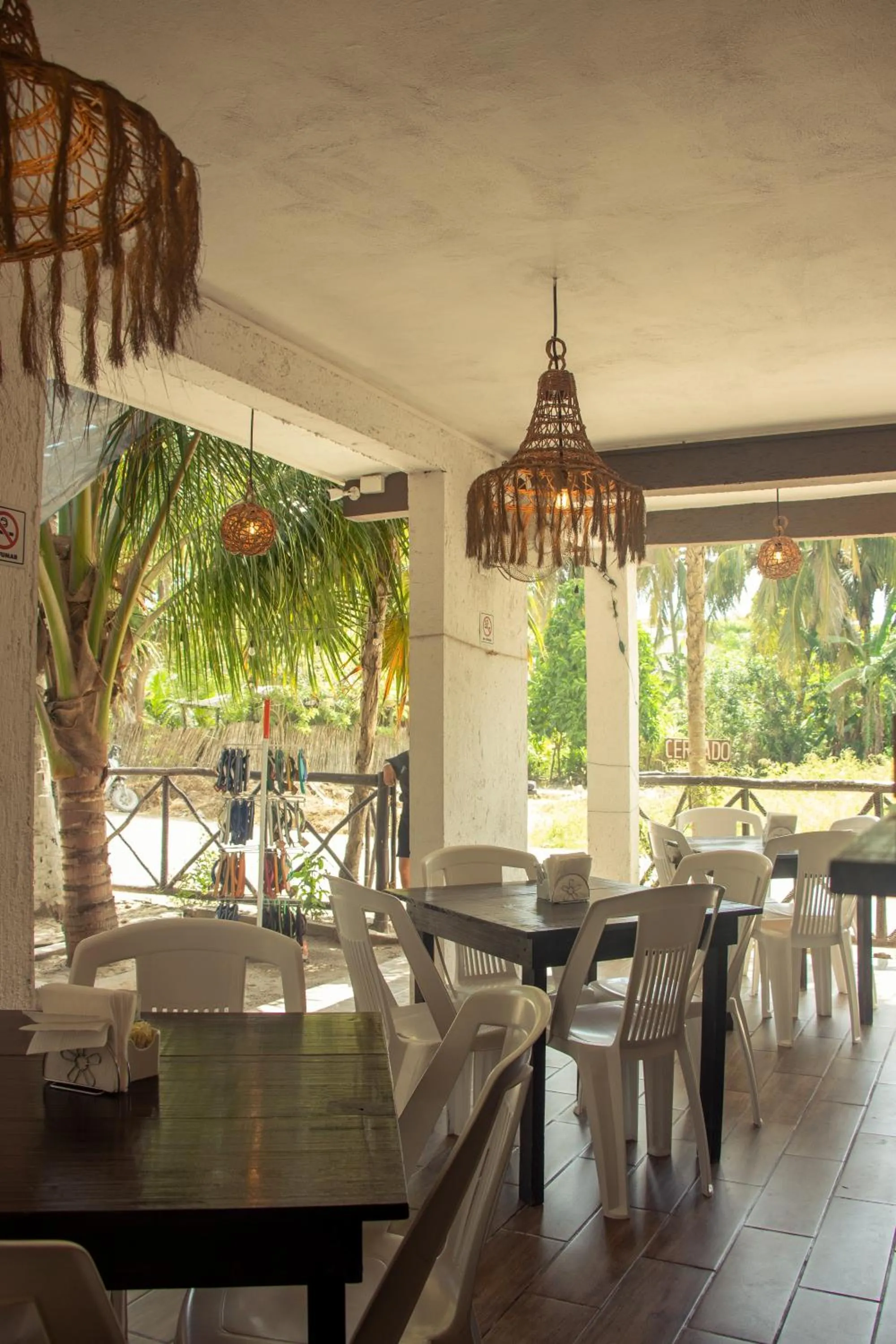Restaurant/places to eat in Hotelito El Cuyo
