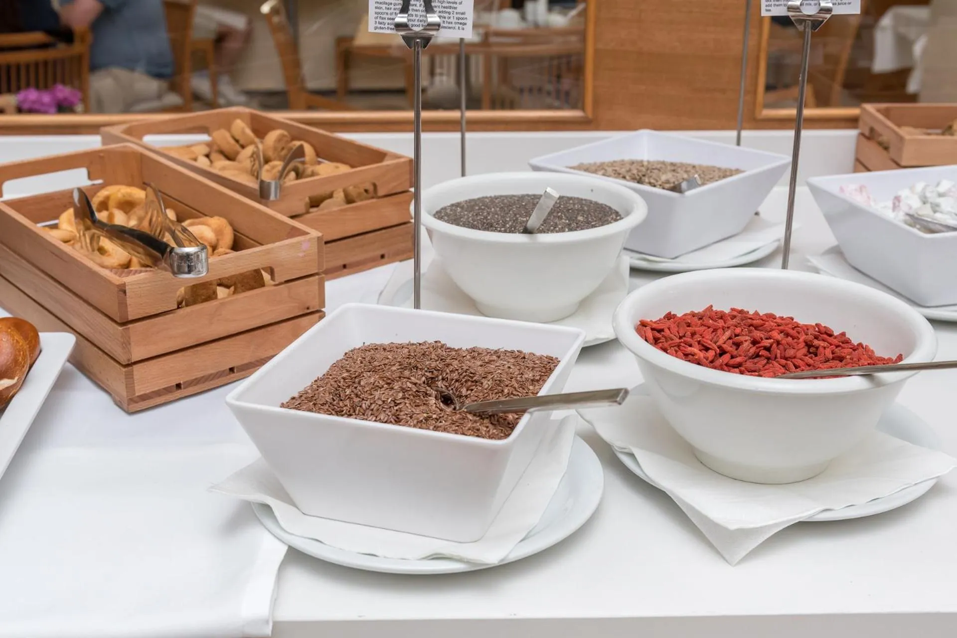 Buffet breakfast in Apollo Beach