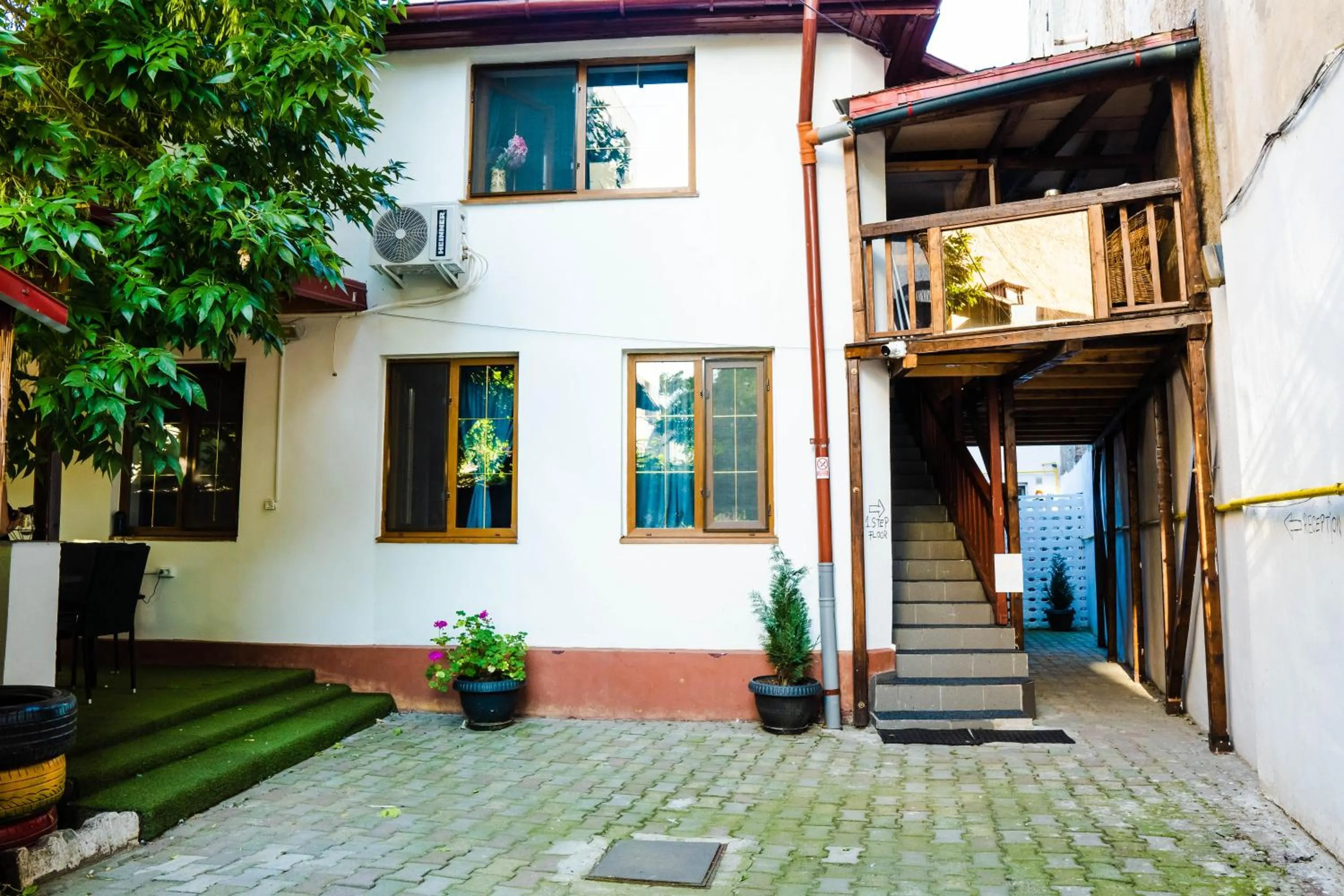 Facade/entrance in HOSTEL SPORT BUCHAREST