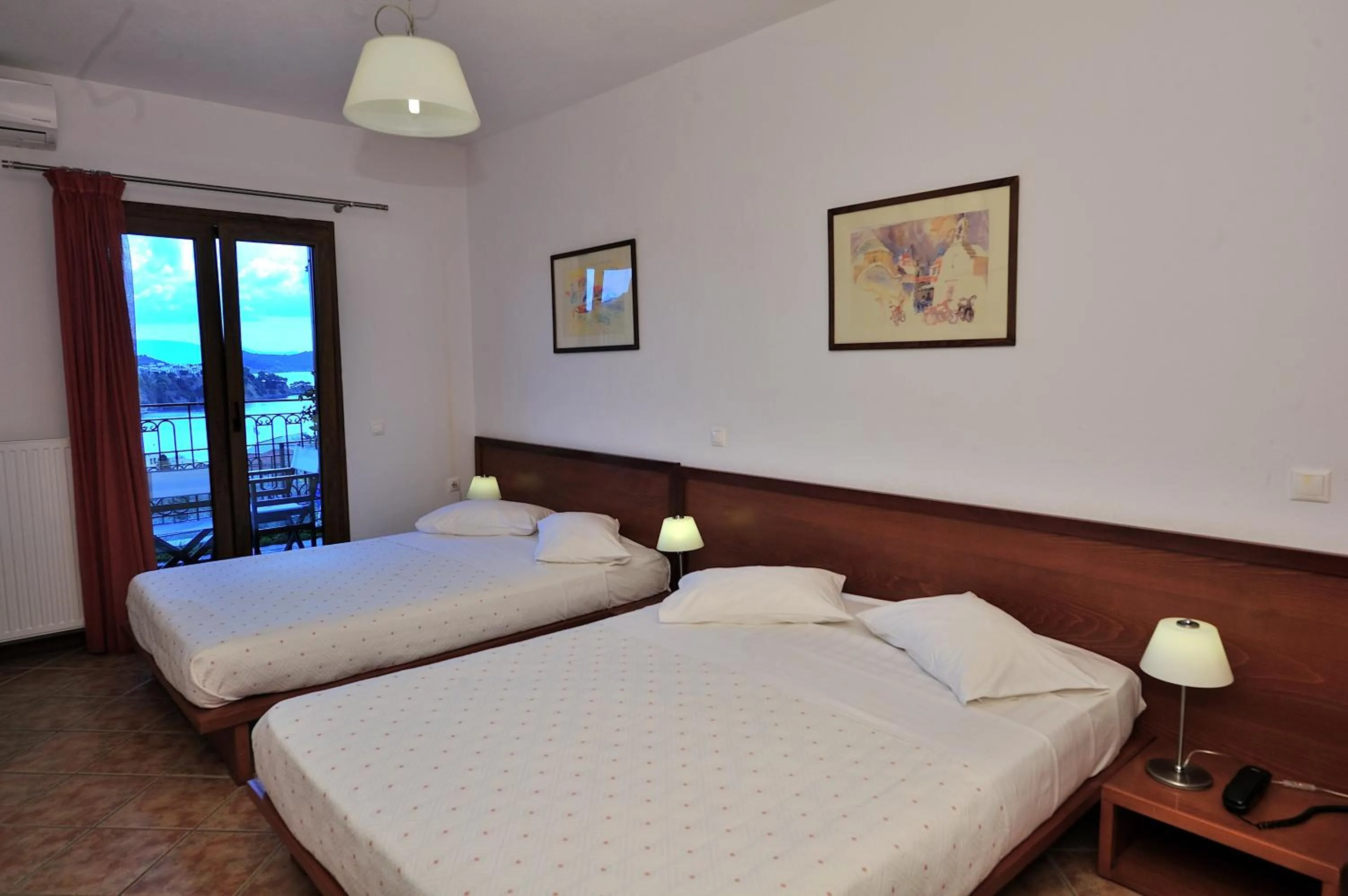 Bed in Eye Q Resort Seaview