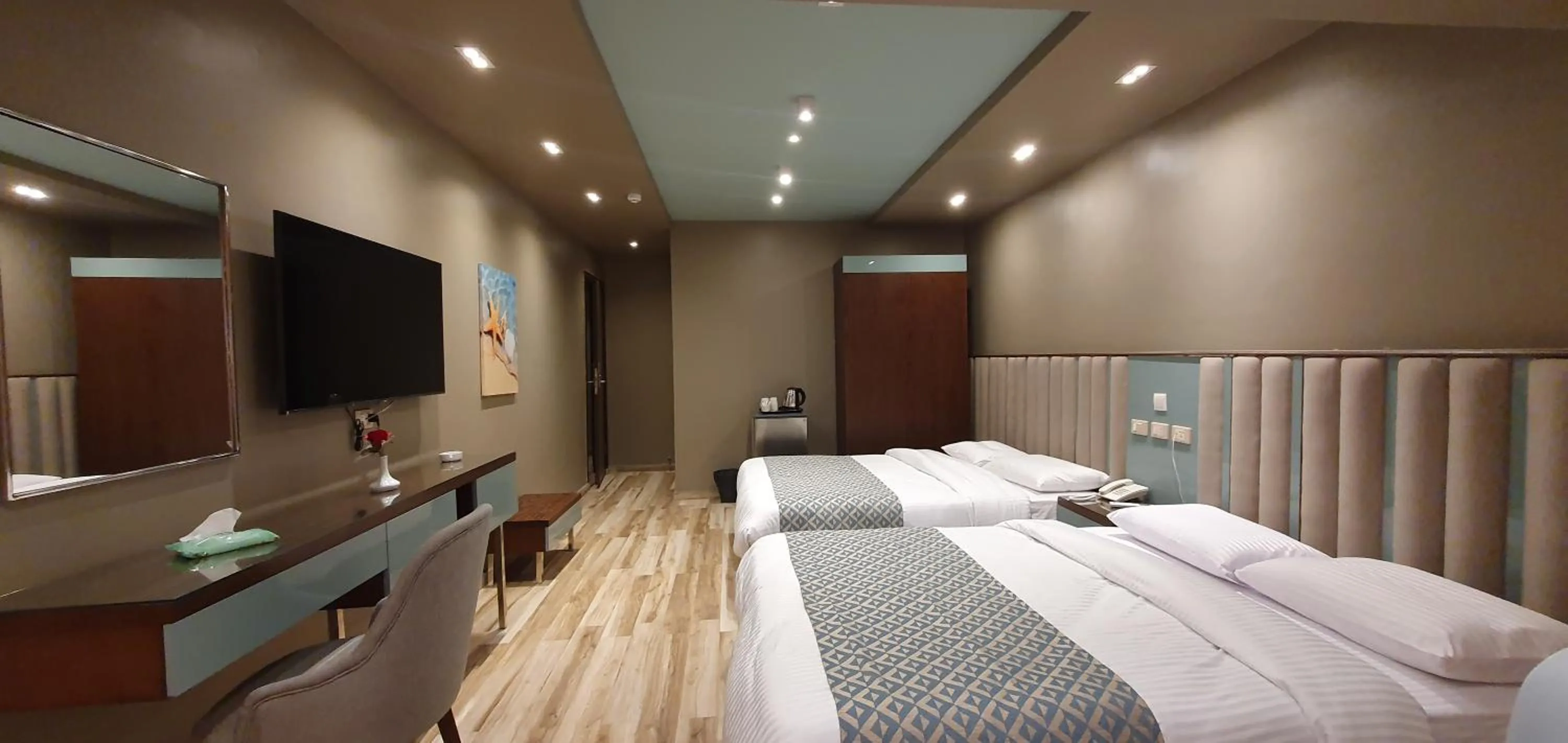 Bed in Grand Bayan Hotel & Apt at Nile Plaza