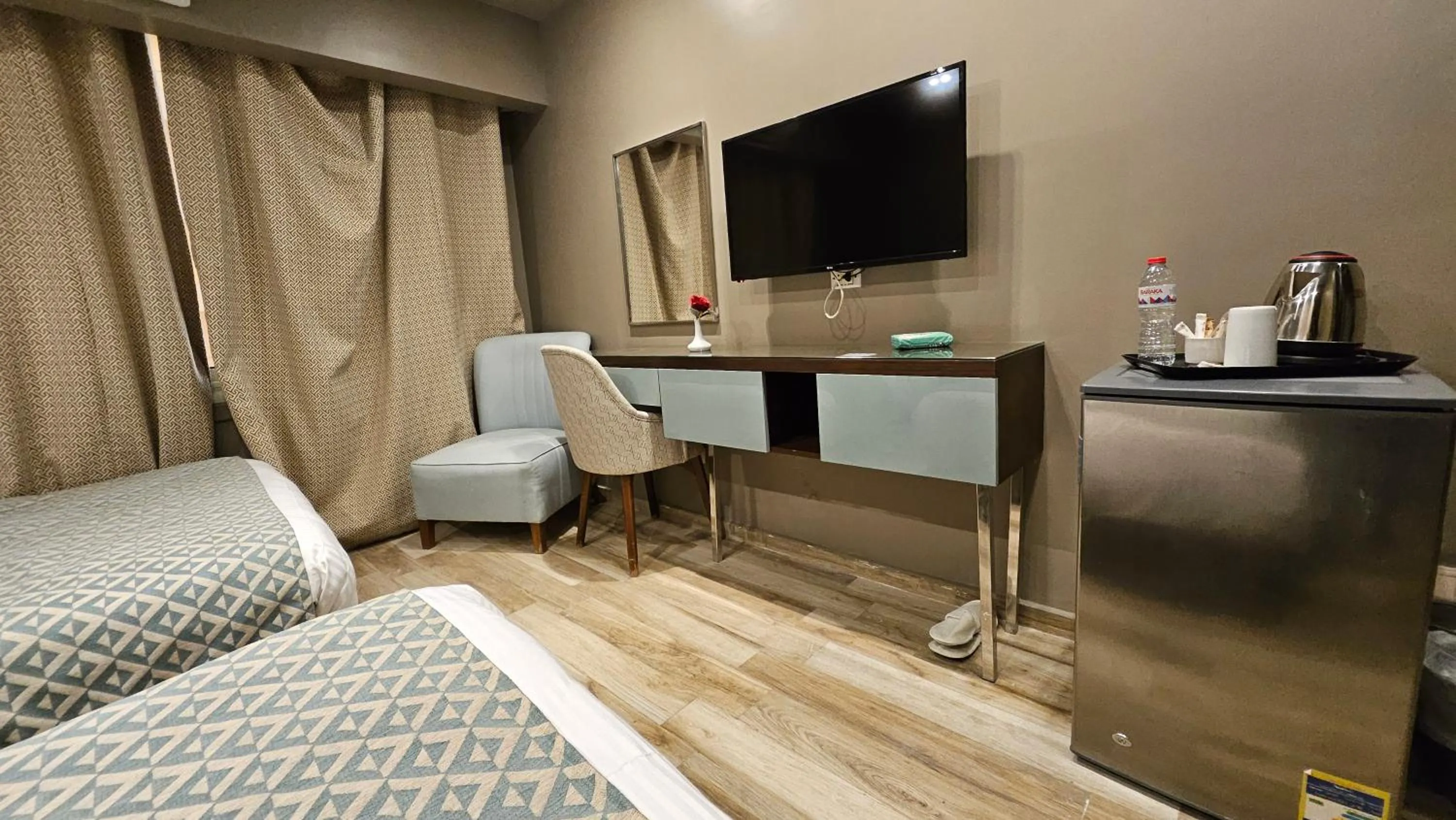 Bed in Grand Bayan Hotel & Apt at Nile Plaza