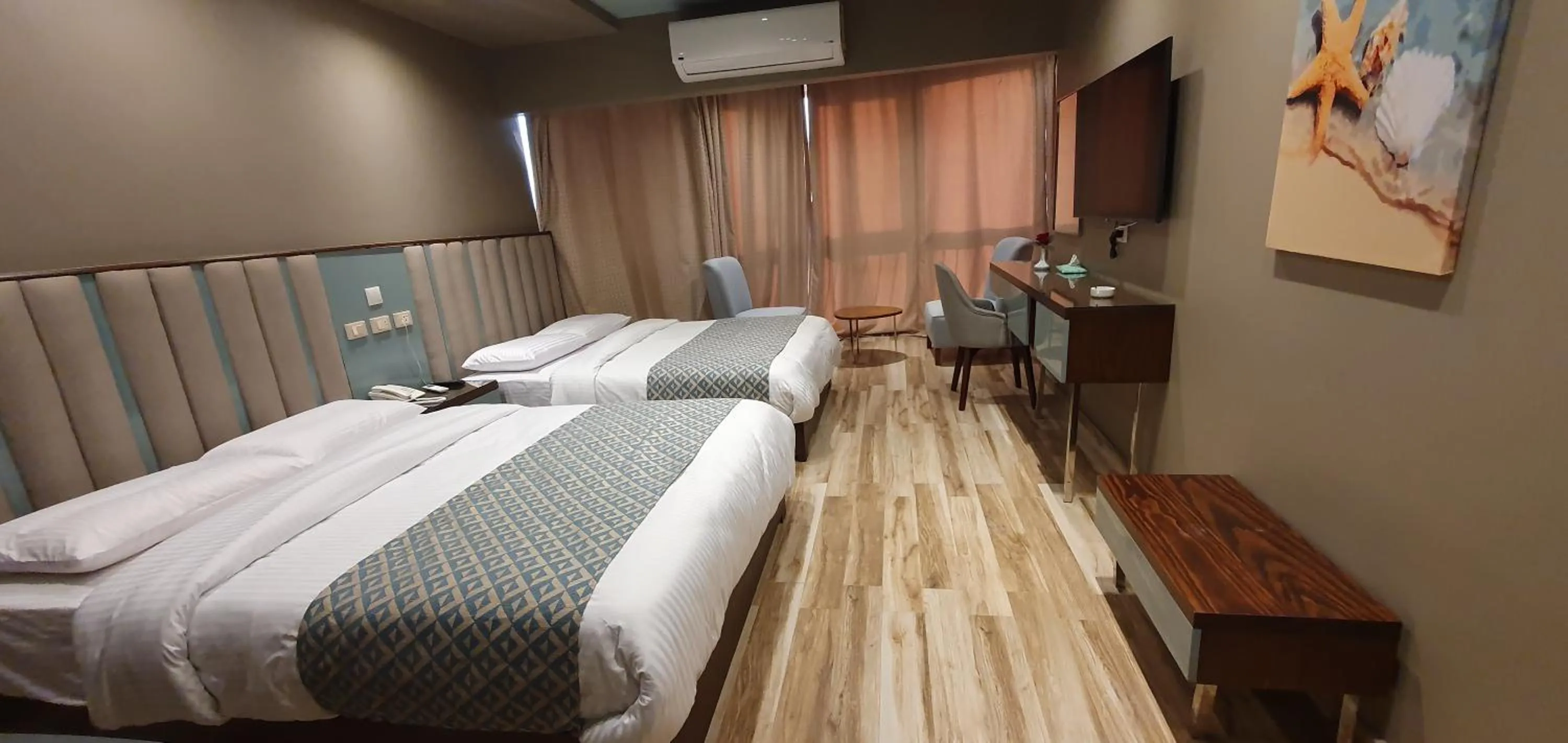 Bed in Grand Bayan Hotel & Apt at Nile Plaza