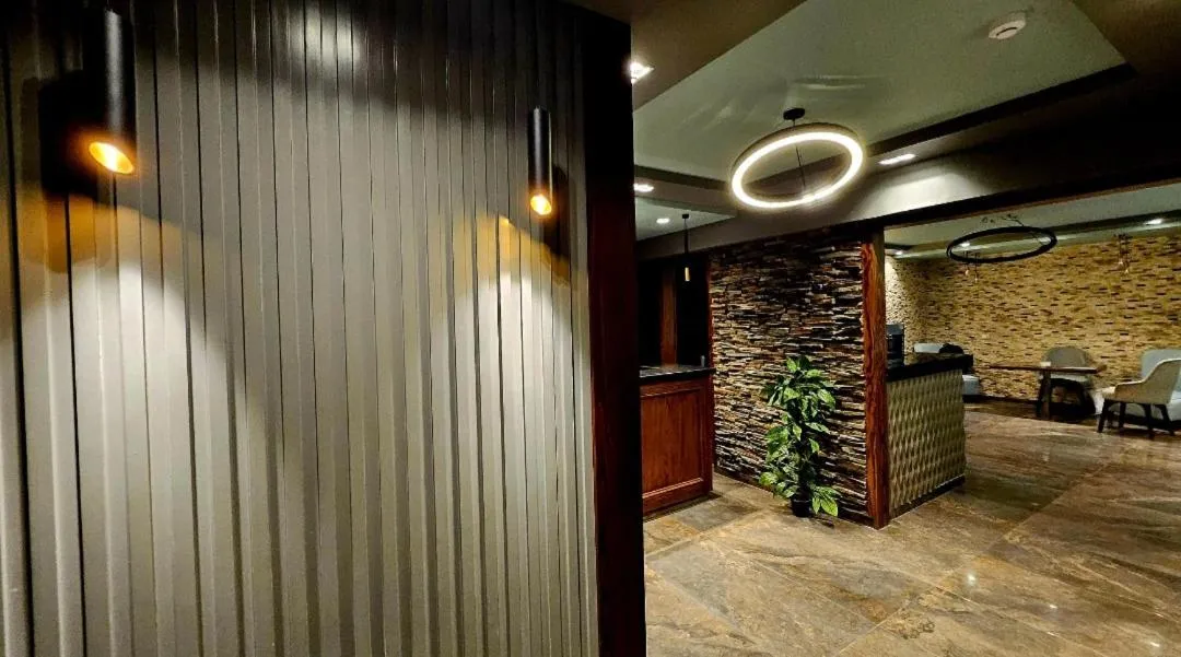 Grand Bayan Hotel & Apt at Nile Plaza