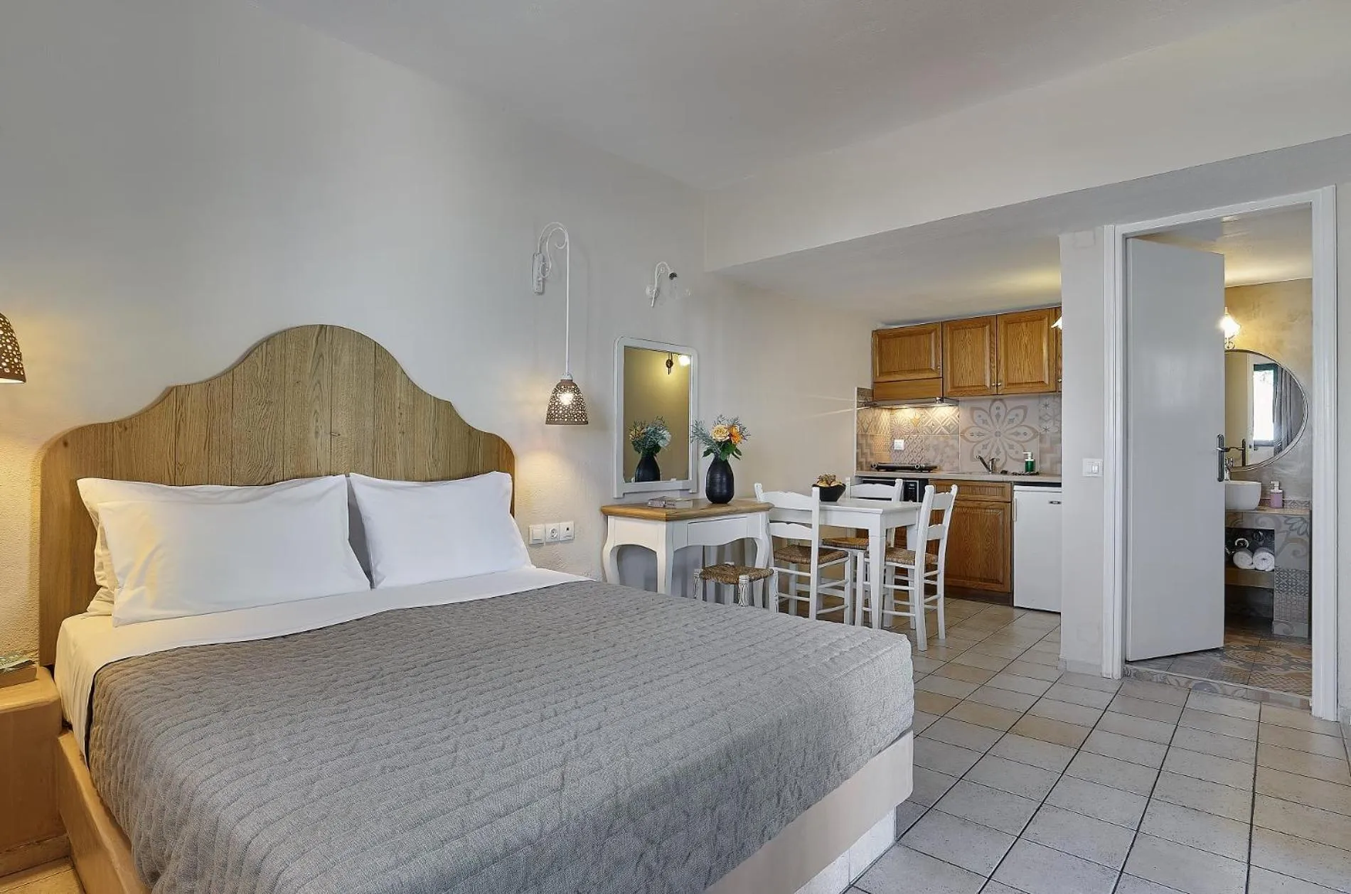 Bedroom, Bed in Marni Village