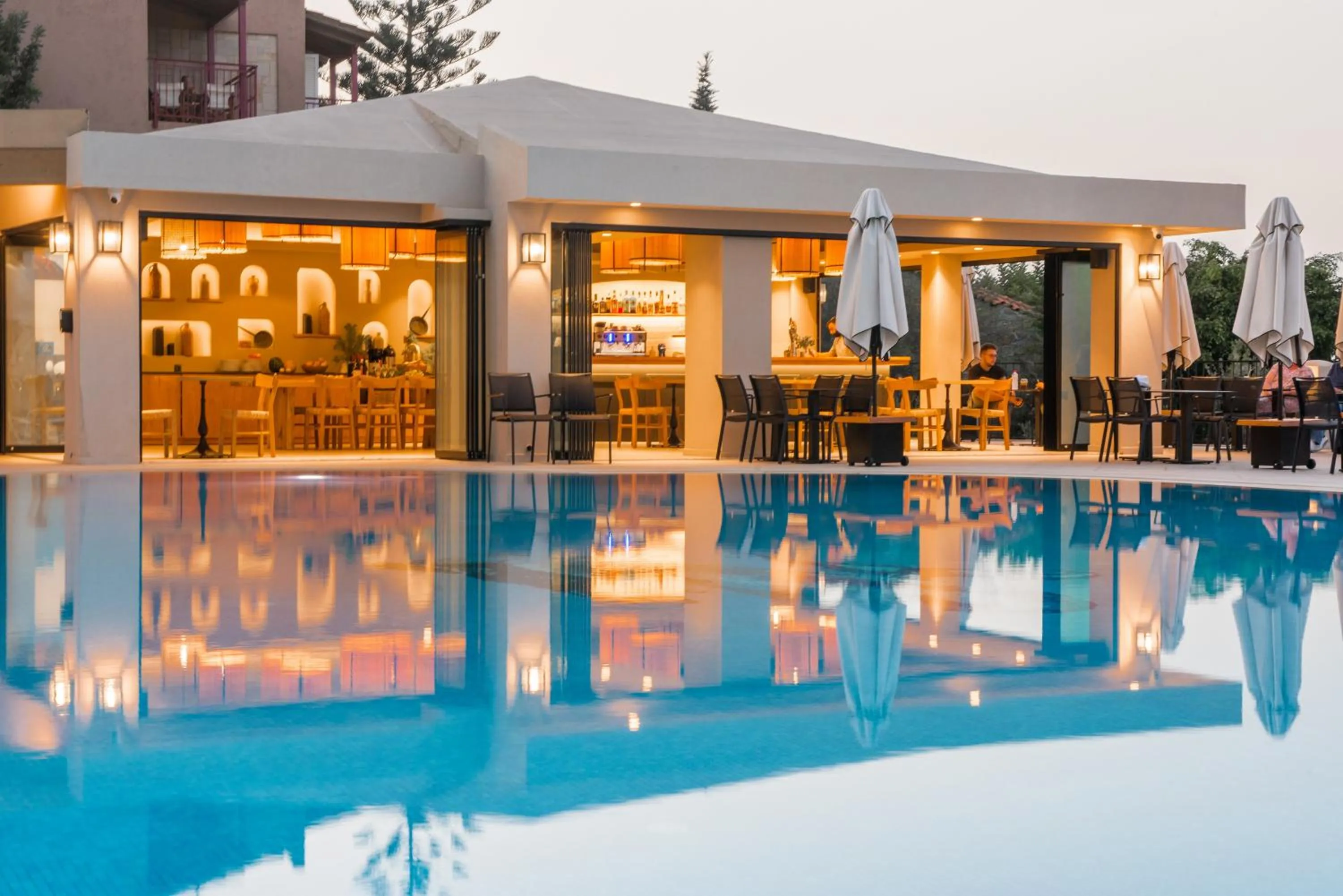 Restaurant/places to eat in Marni Village