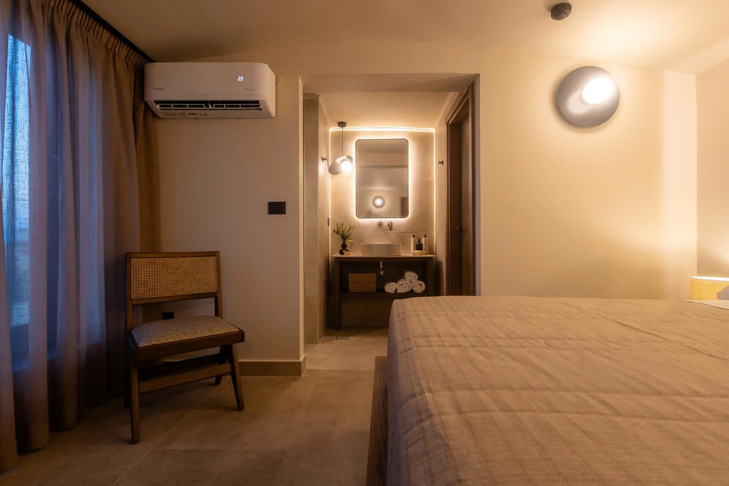 Bedroom, Bed in Marni Village