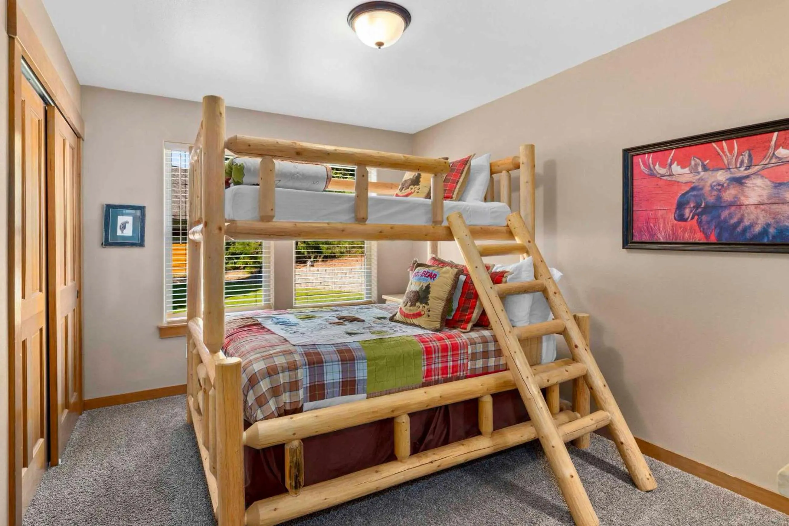 Bed in Dog-Friendly Ronald Vacation Rental Cabin!