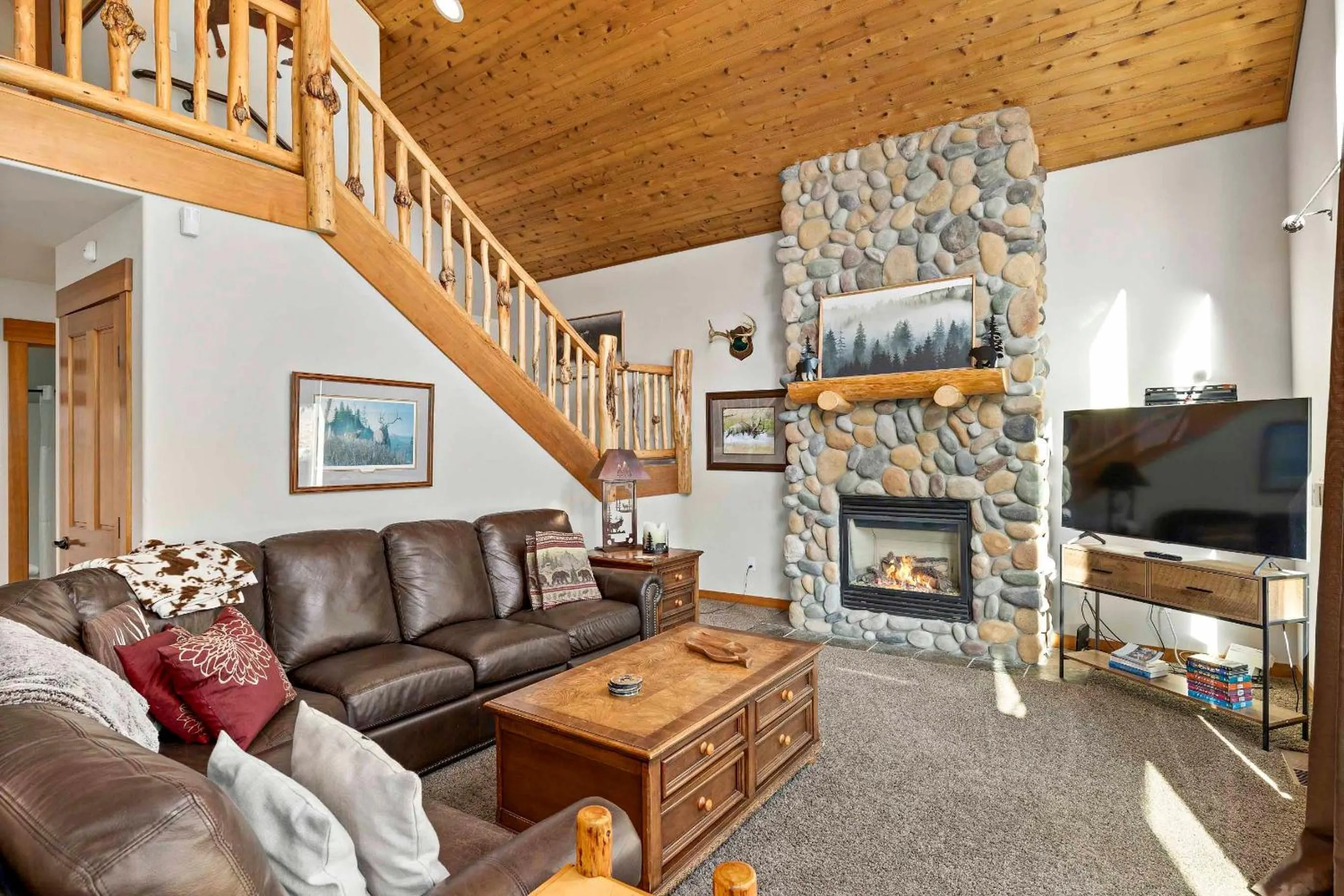 Dog-Friendly Ronald Vacation Rental Cabin!