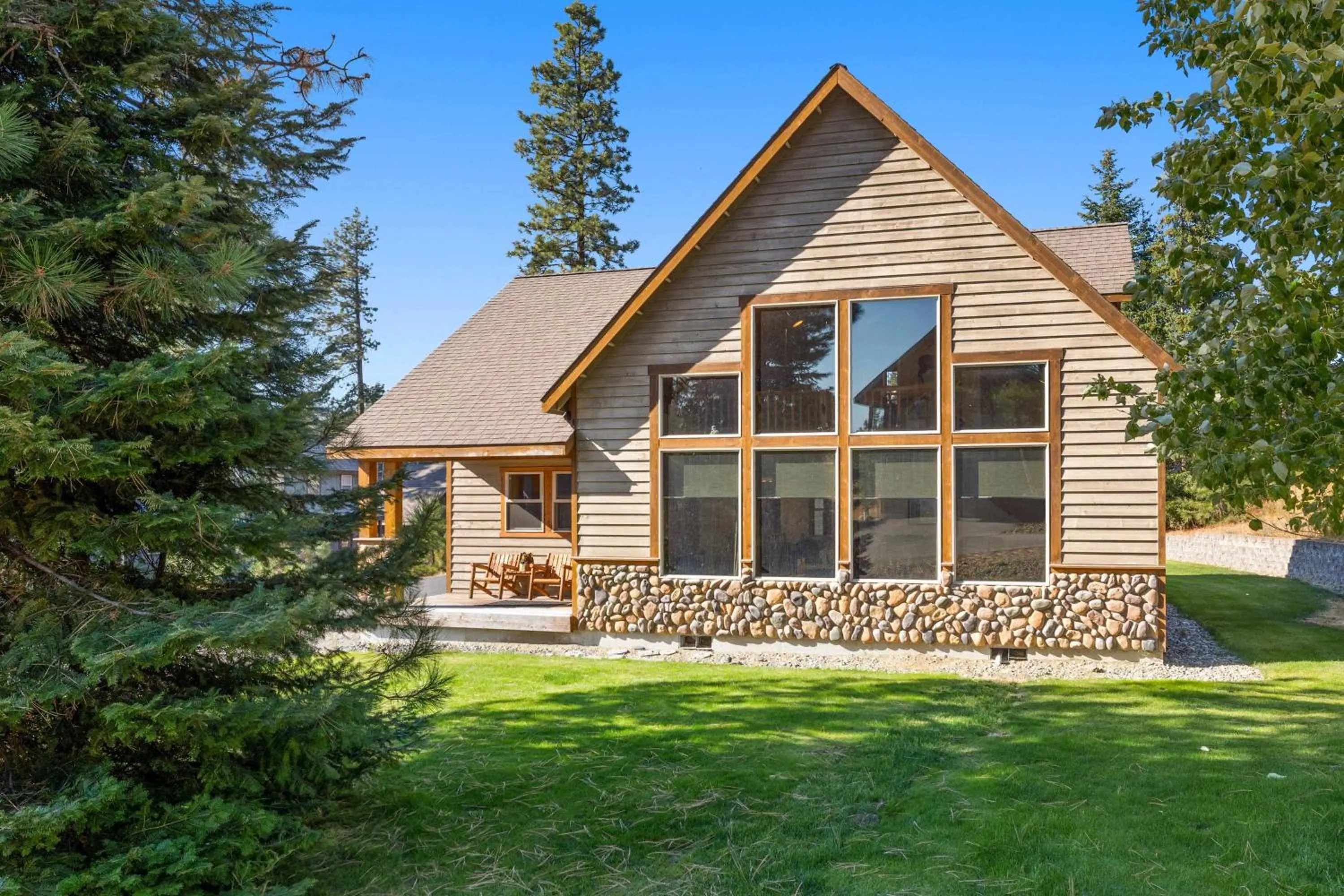 Dog-Friendly Ronald Vacation Rental Cabin!