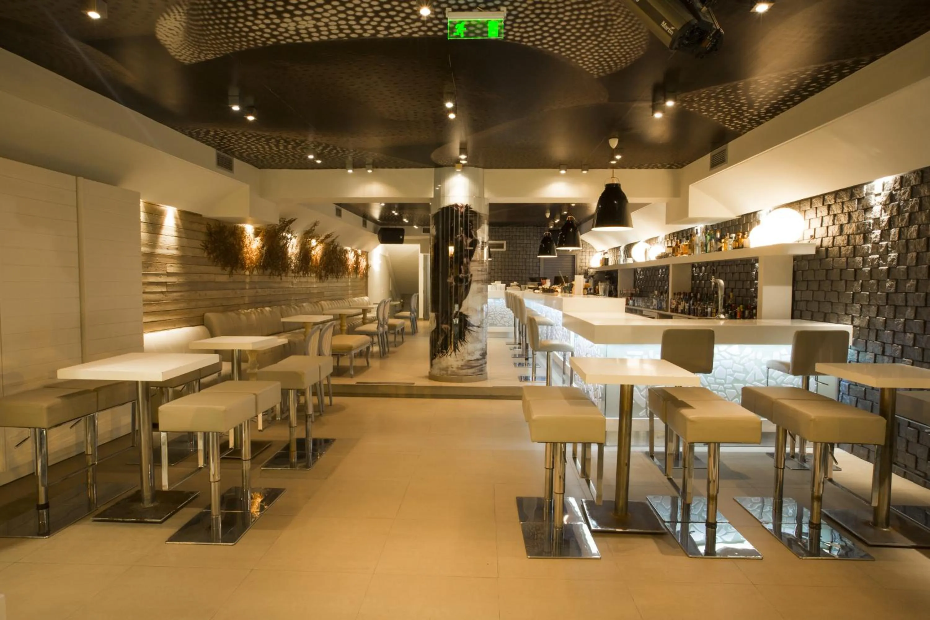 Lounge or bar in Bourtzi Hotel