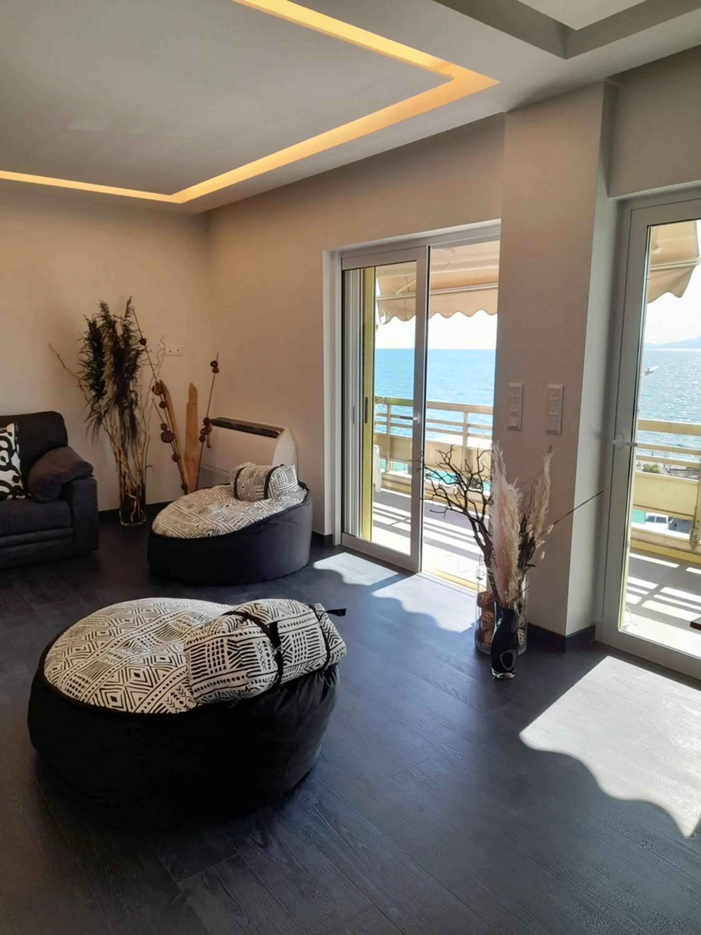 Bed in Coral Hotel Athens