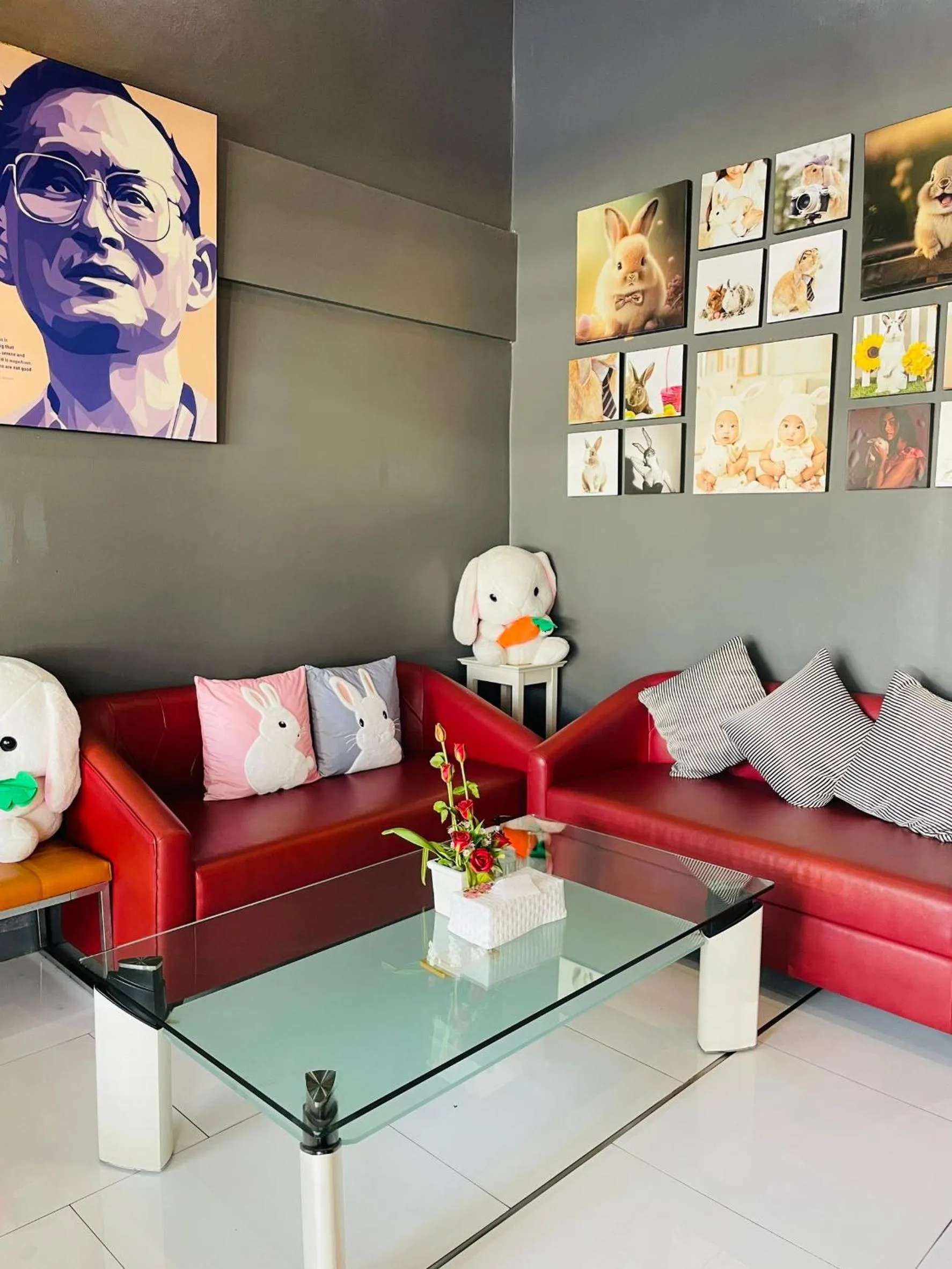 Restaurant/places to eat in Rabbitel Phuket