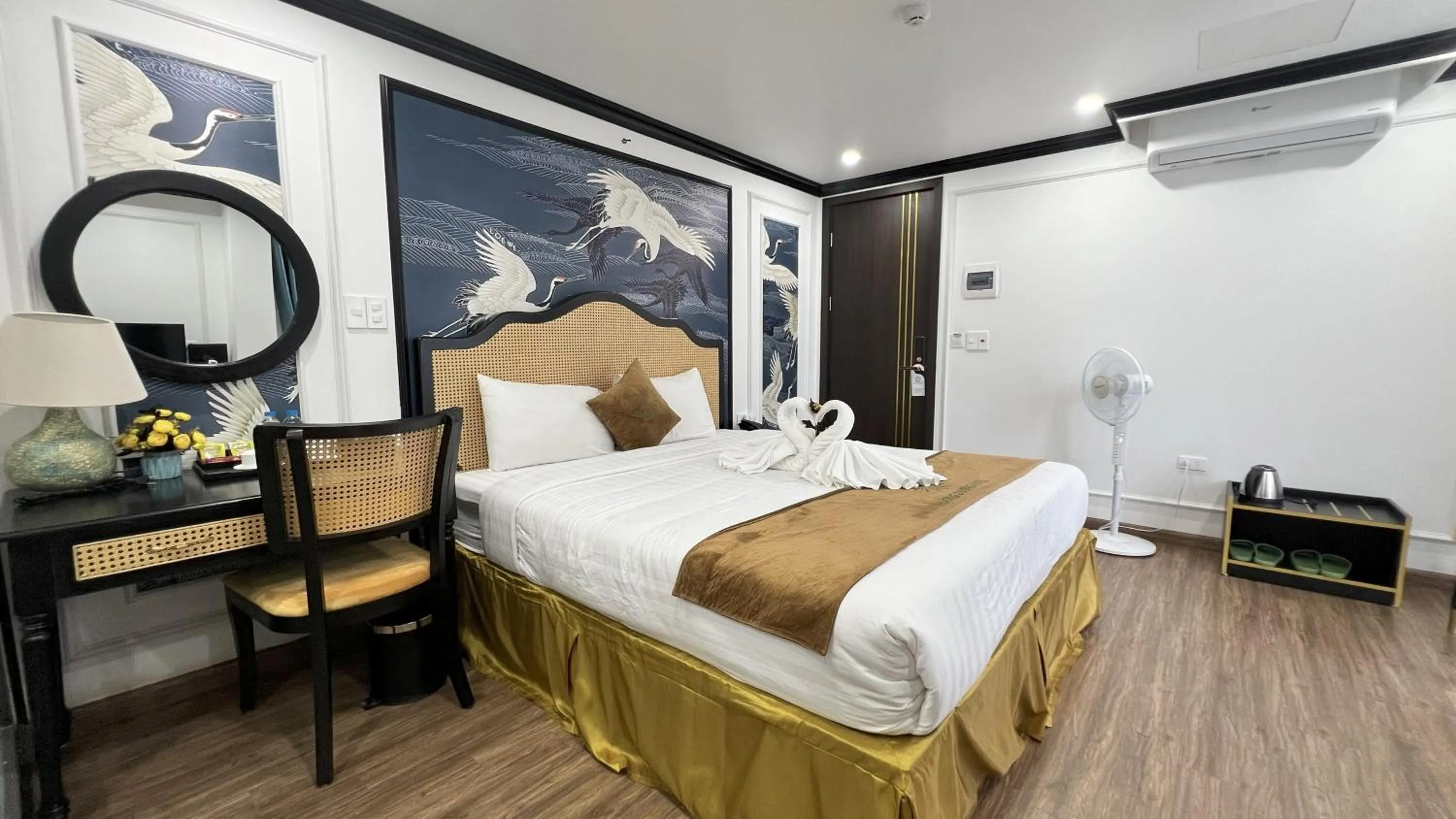 Photo of the whole room, Bed in HƯỚNG DƯƠNG HOTEL THANH HOÁ