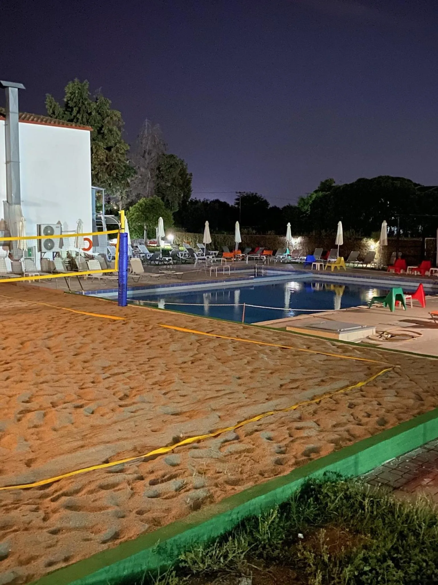 Swimming pool in Athina Airport Hotel